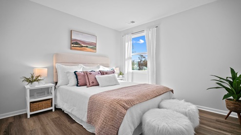 Guest bedroom