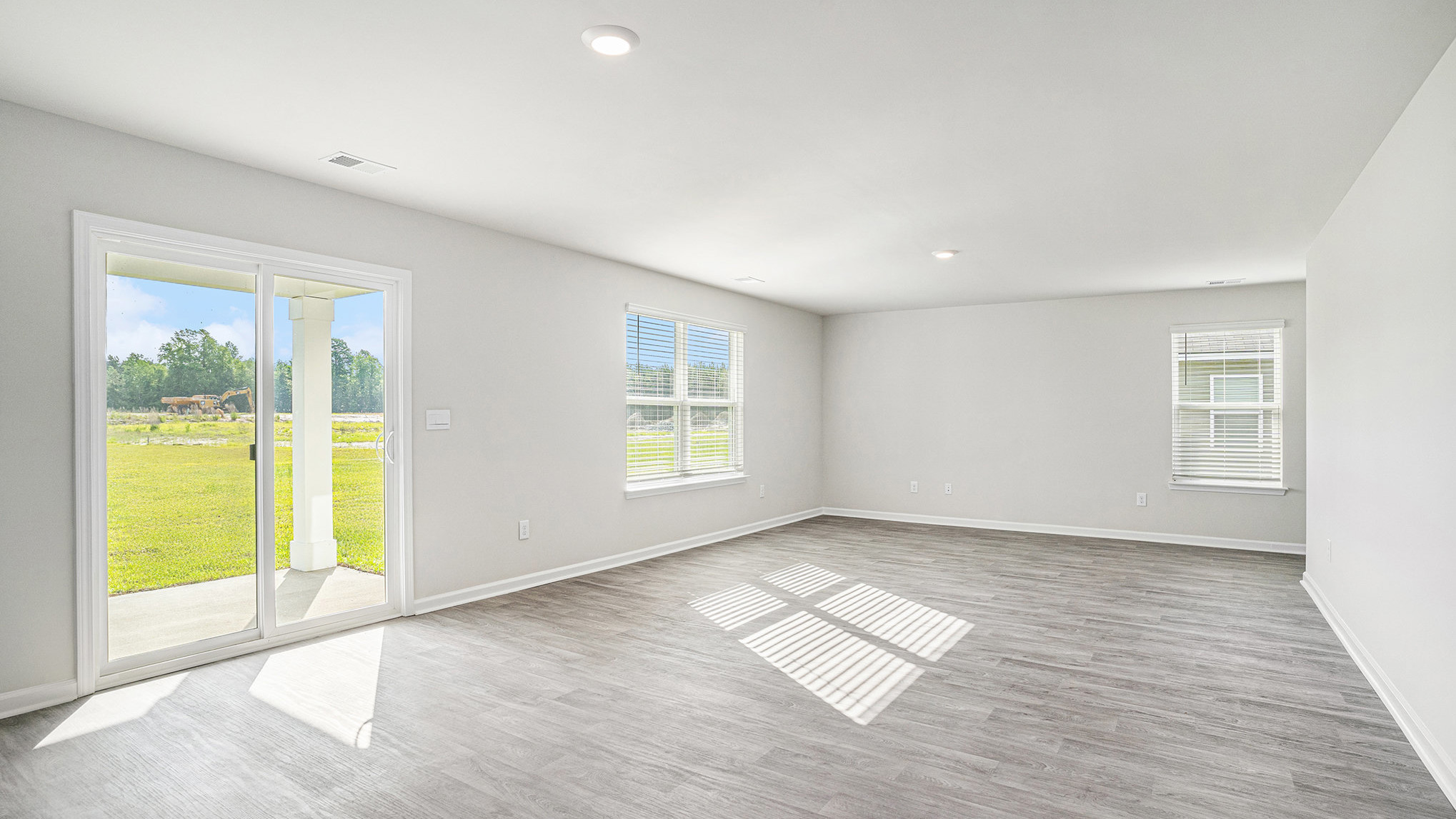 living room with ample lighitng
