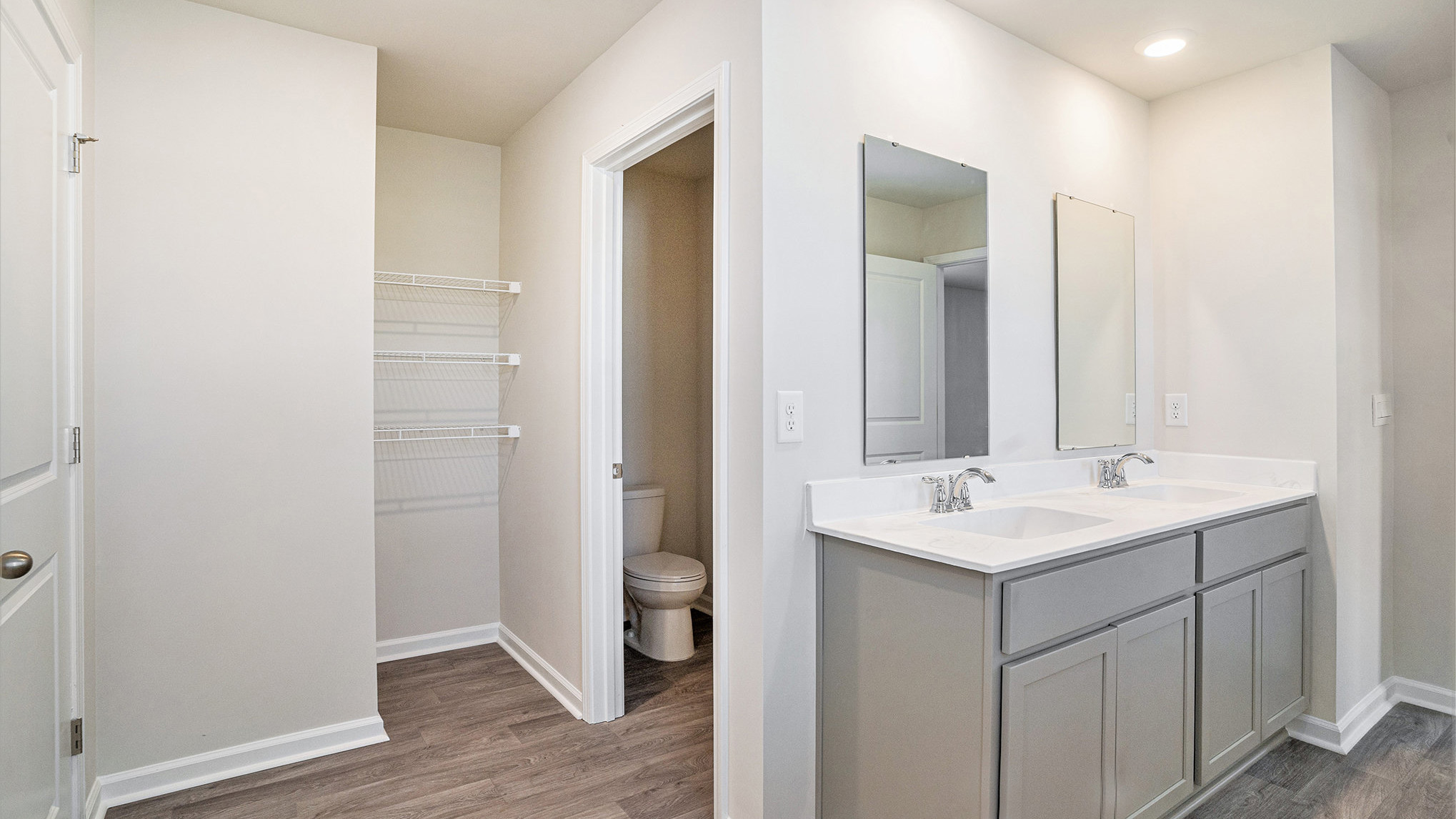 bathroom with quartz counters