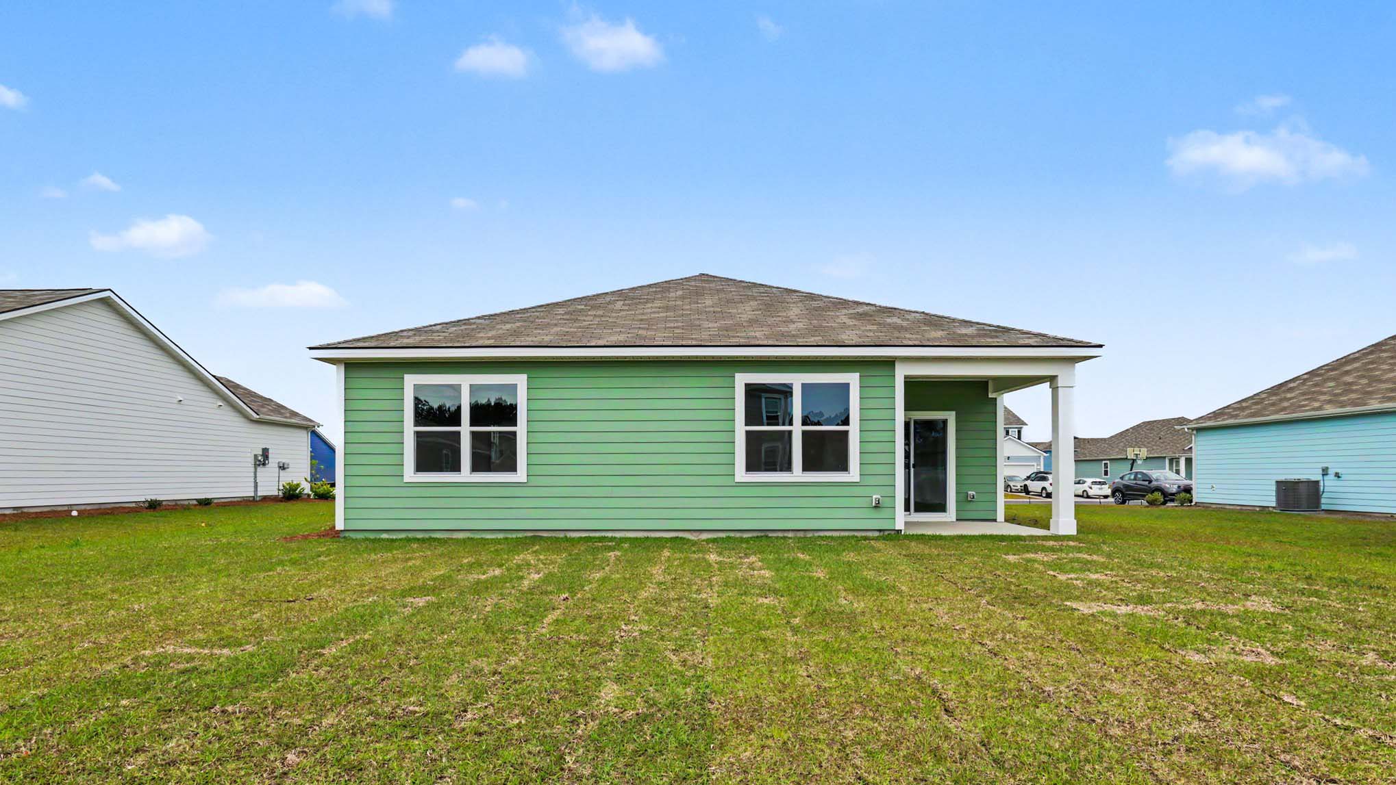 single story exterior with hardie siding