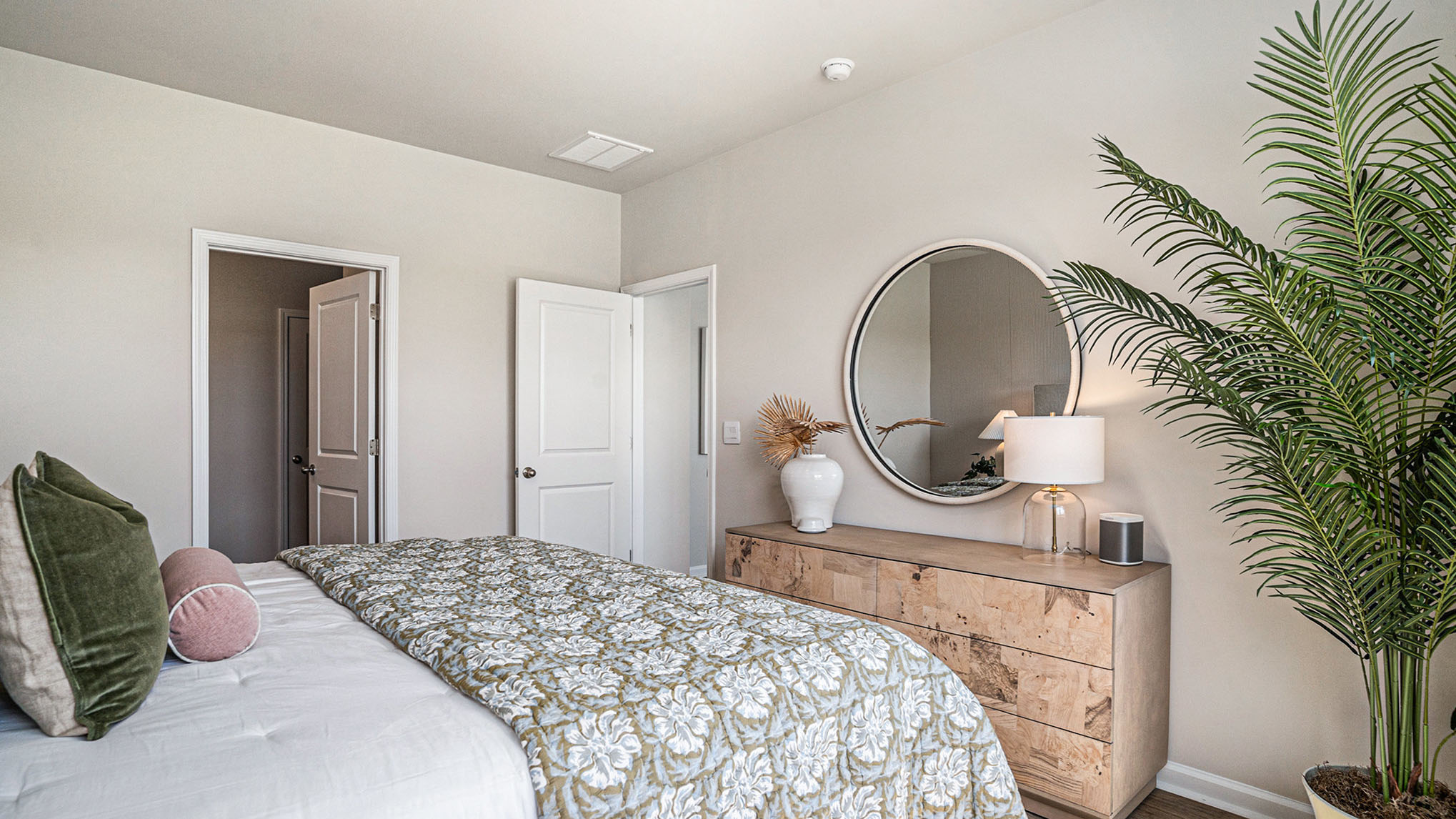 bedroom with ample space