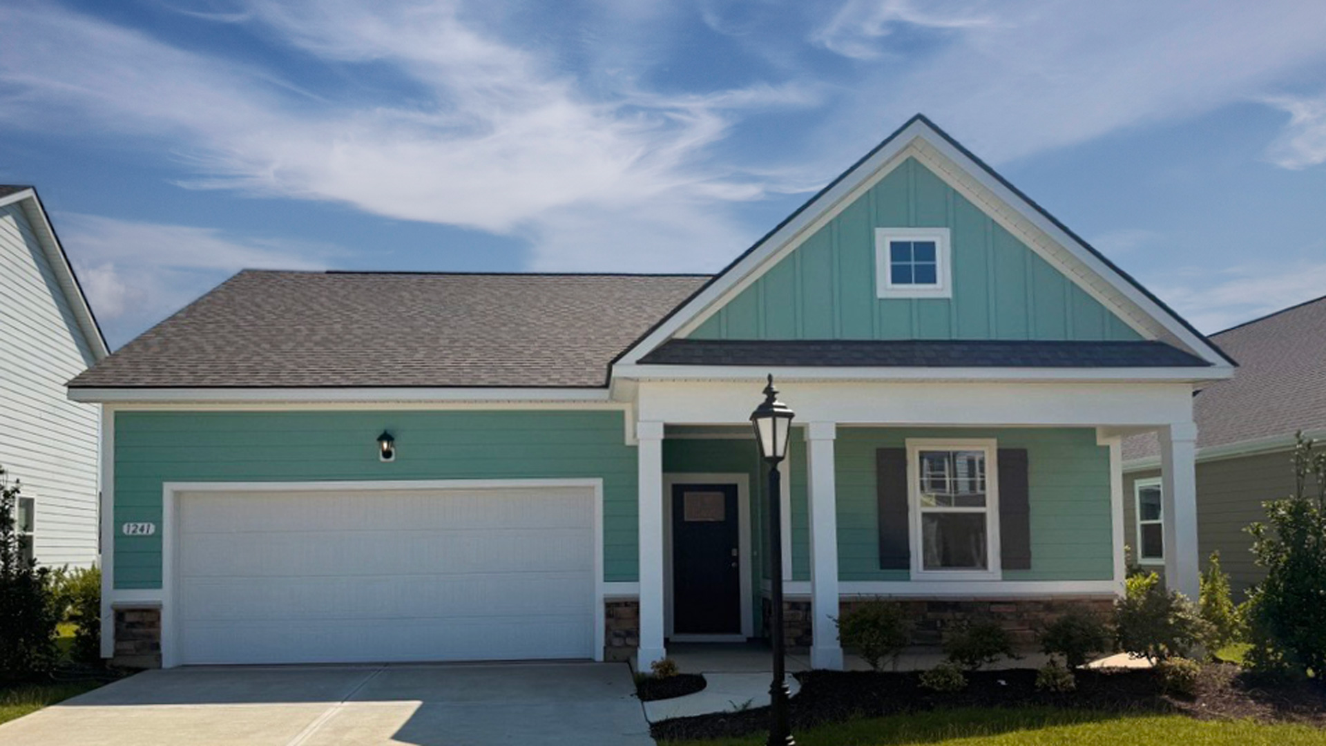 1241 WOODHOUSE DRIVE NW exterior
