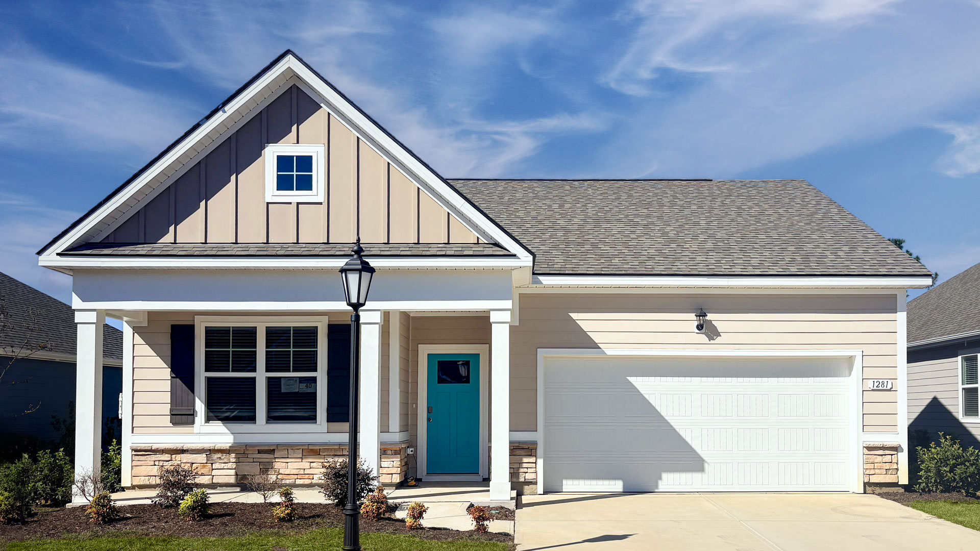 1281 WOODHOUSE DRIVE NW exterior