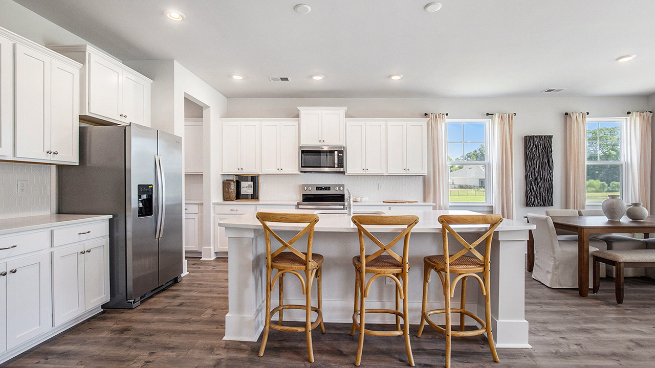 Harbor Oak kitchen with white cabints