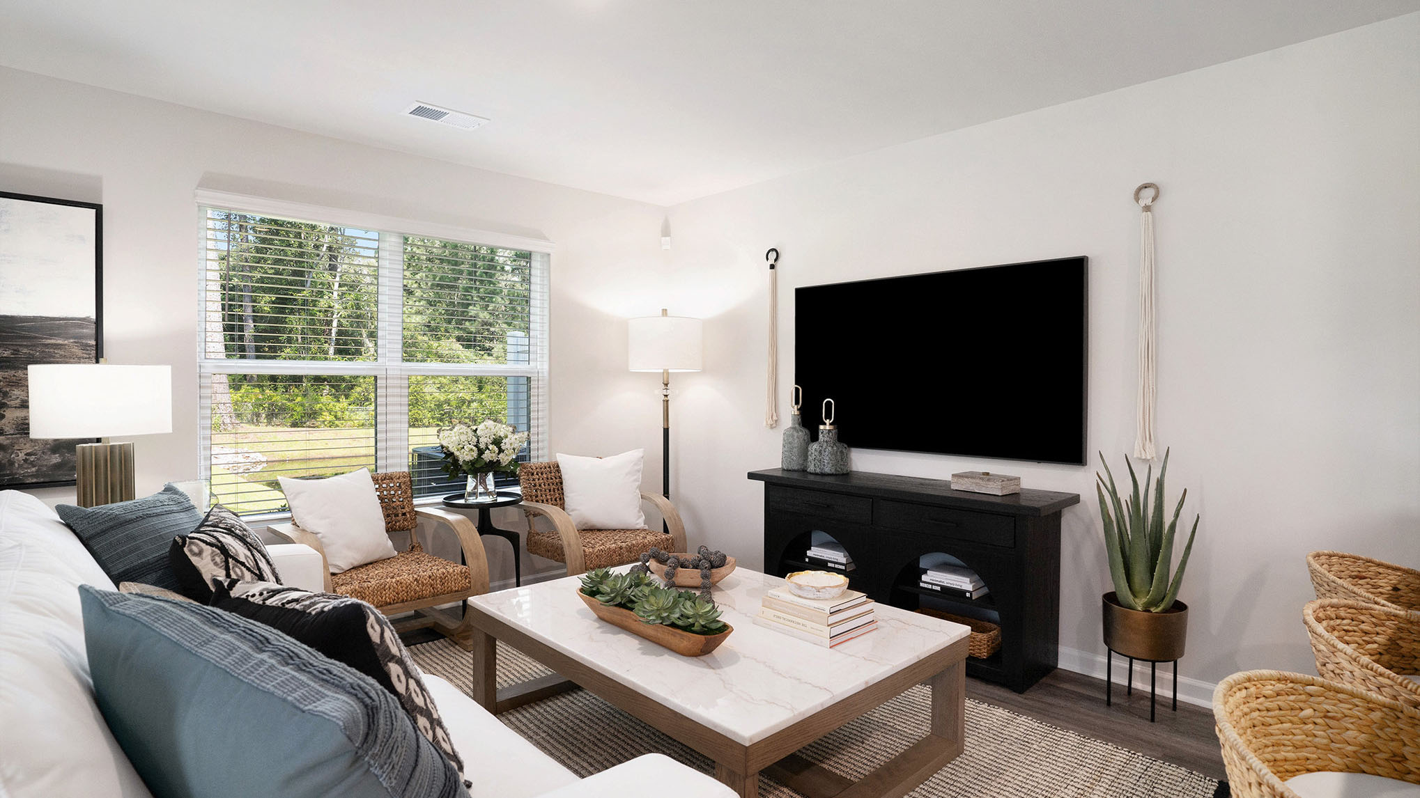 living room with ample lighitng