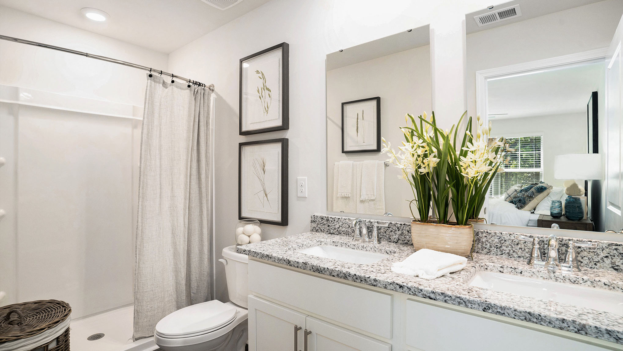 primary bathroom with shower tub combo