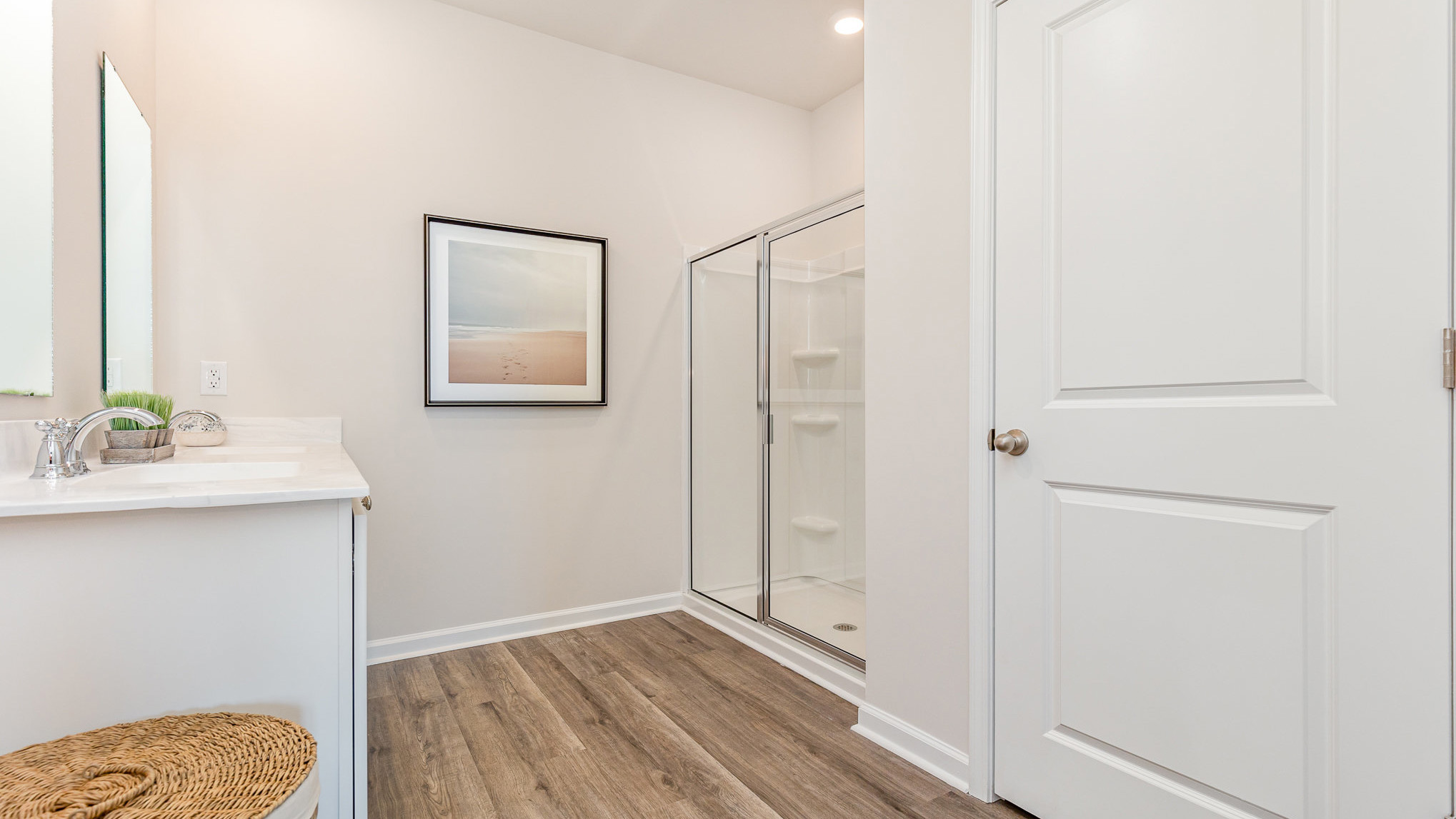 bathroom with quartz counters