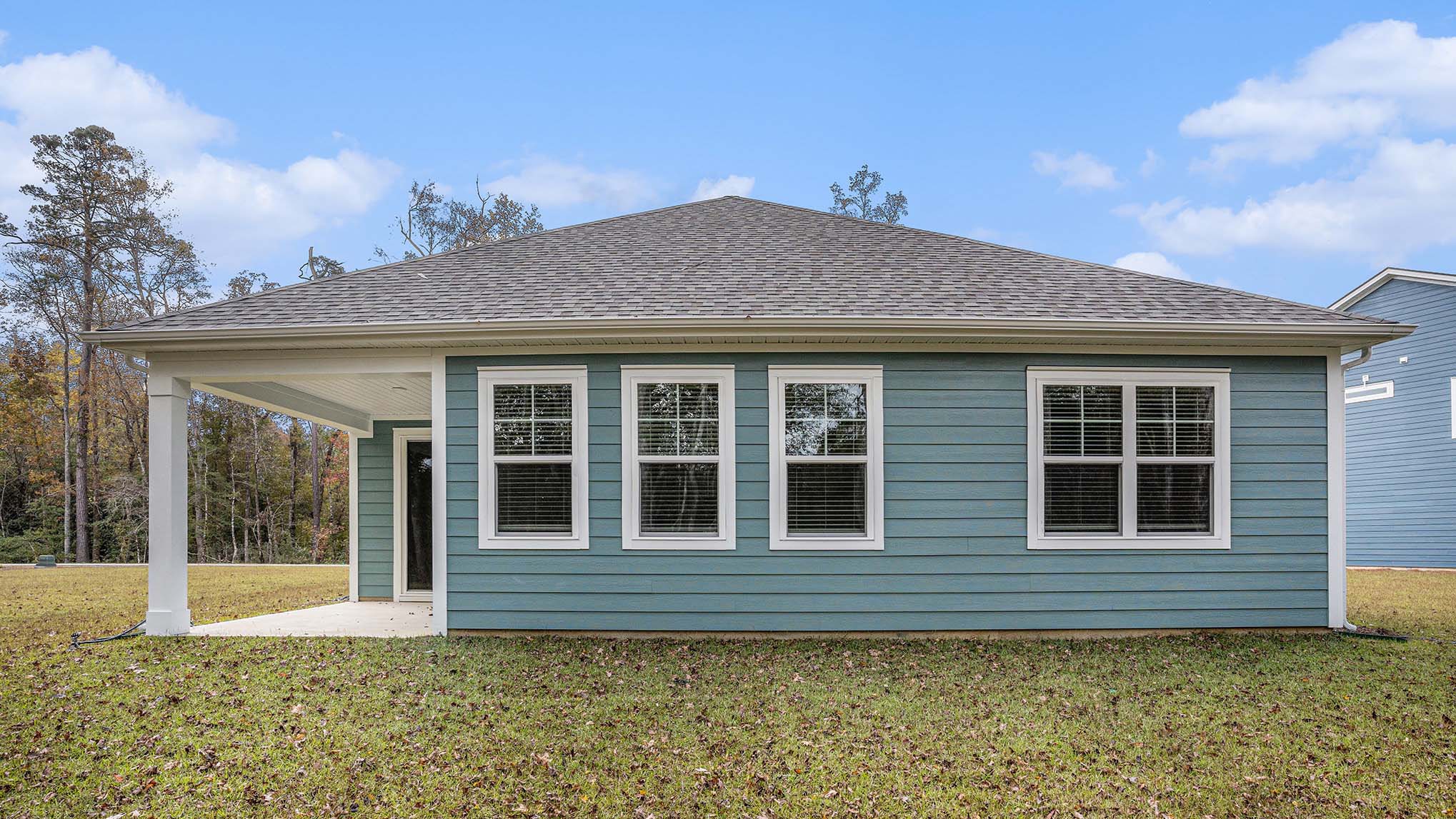 SINGLE STORY HOME