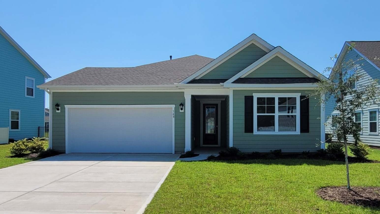 Litchfield A exterior with vinyl siding