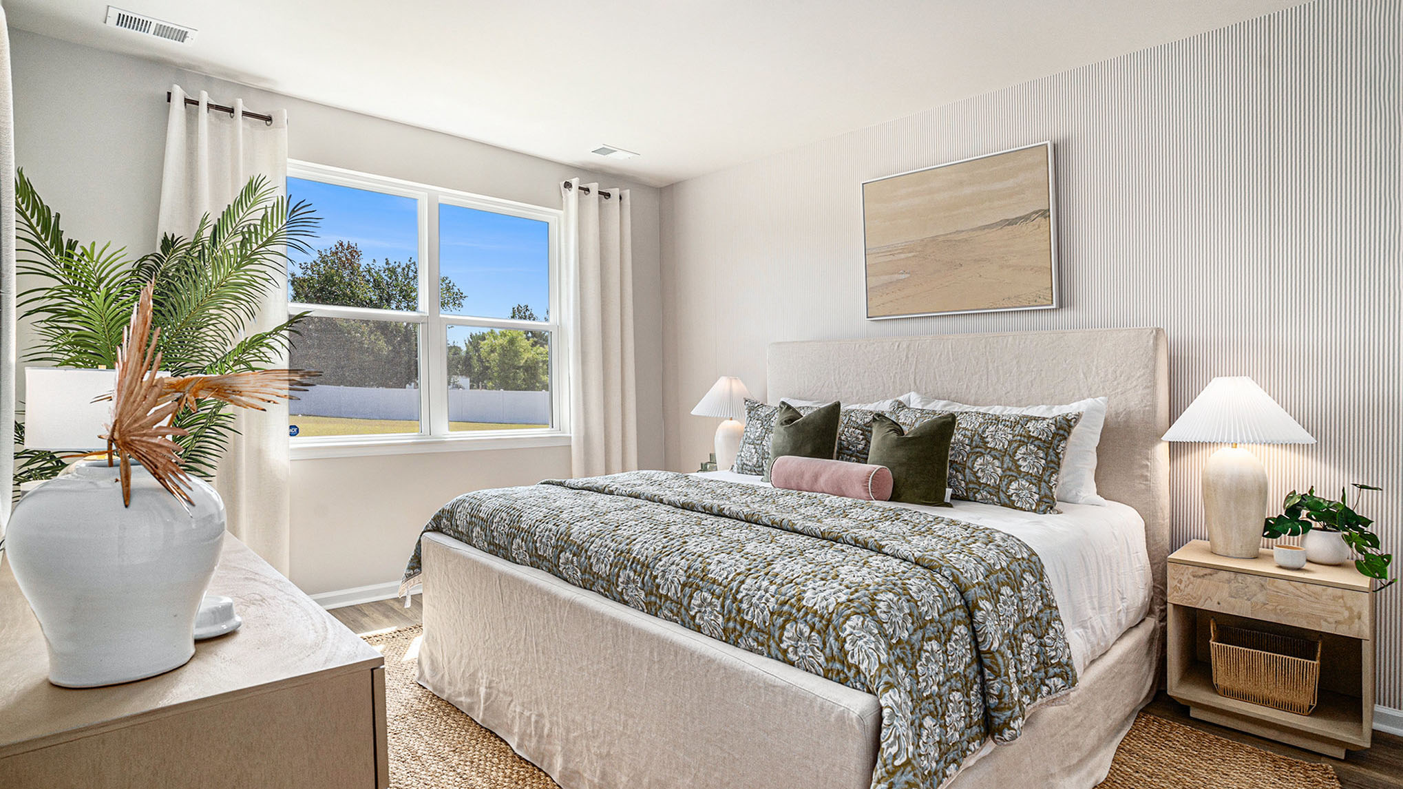 bedroom with carpet flooring