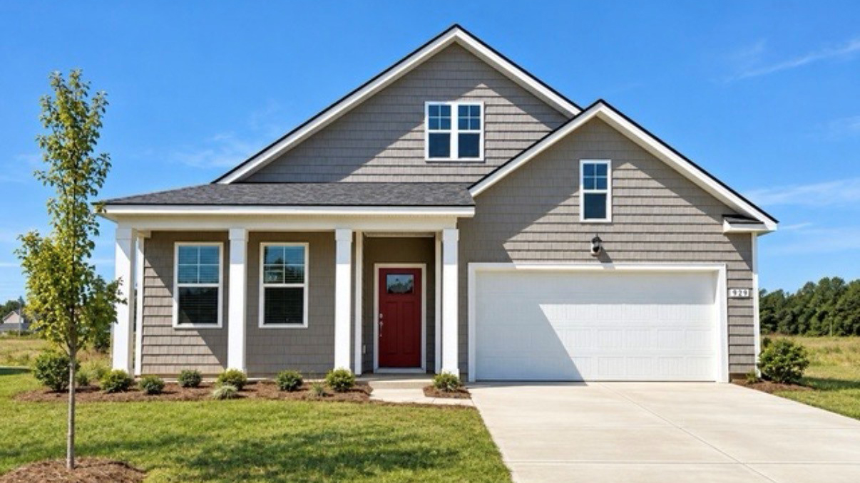 single story home with vinyl siding