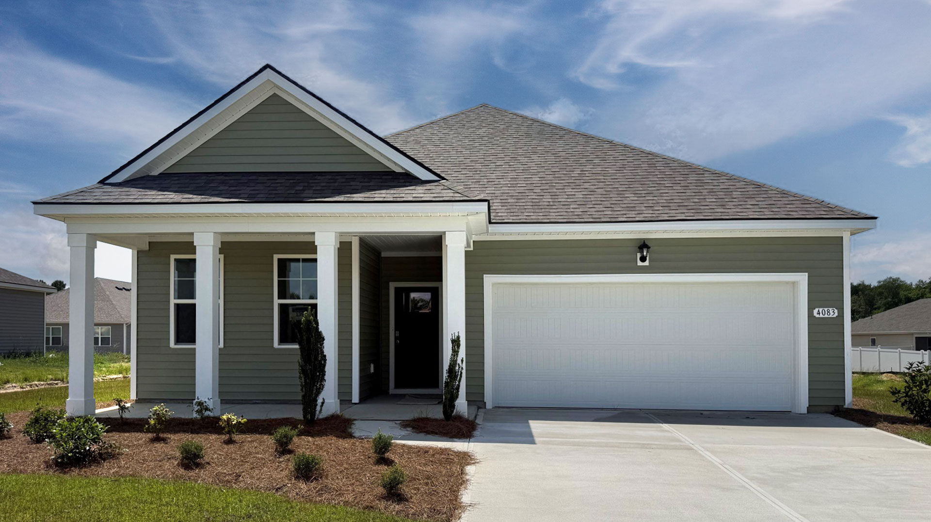 single story home with vinyl siding