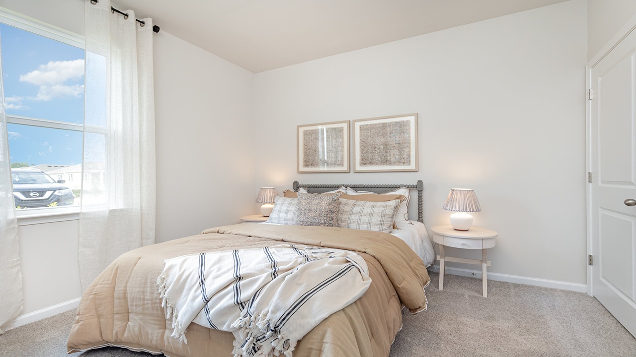 secodnary bedroom