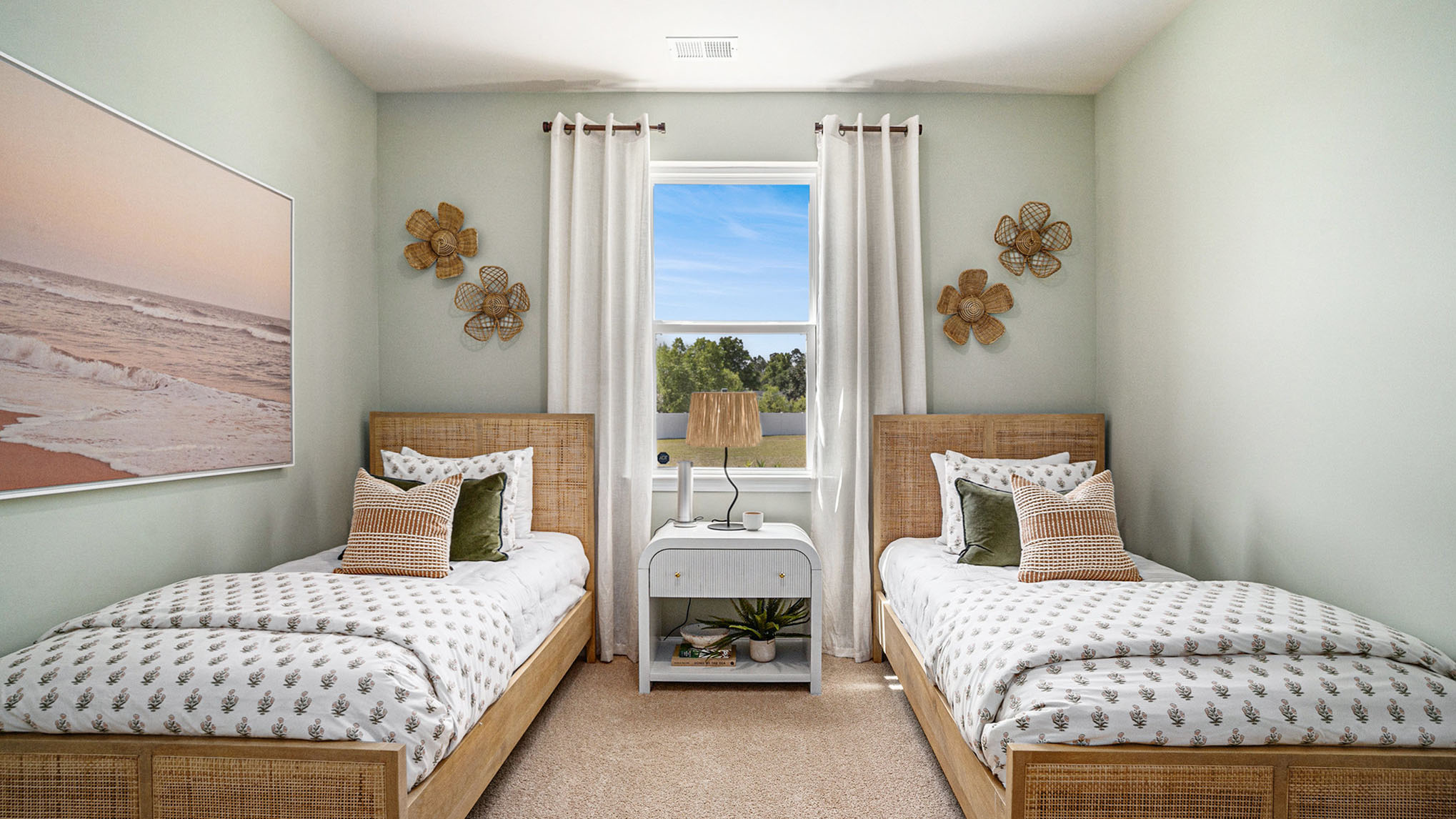 fourth bedroom with twin beds