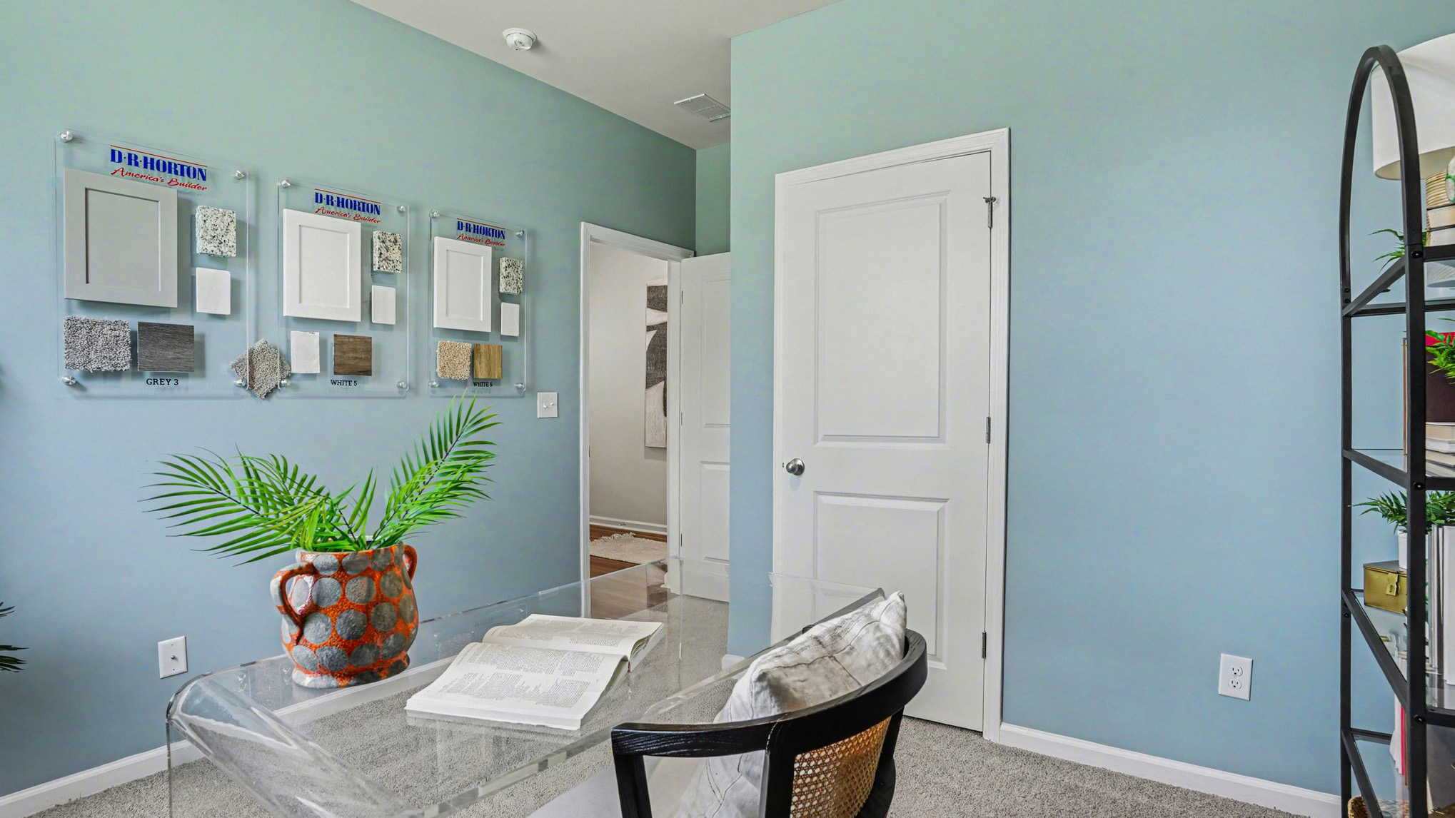 office bedrooom with blue walls