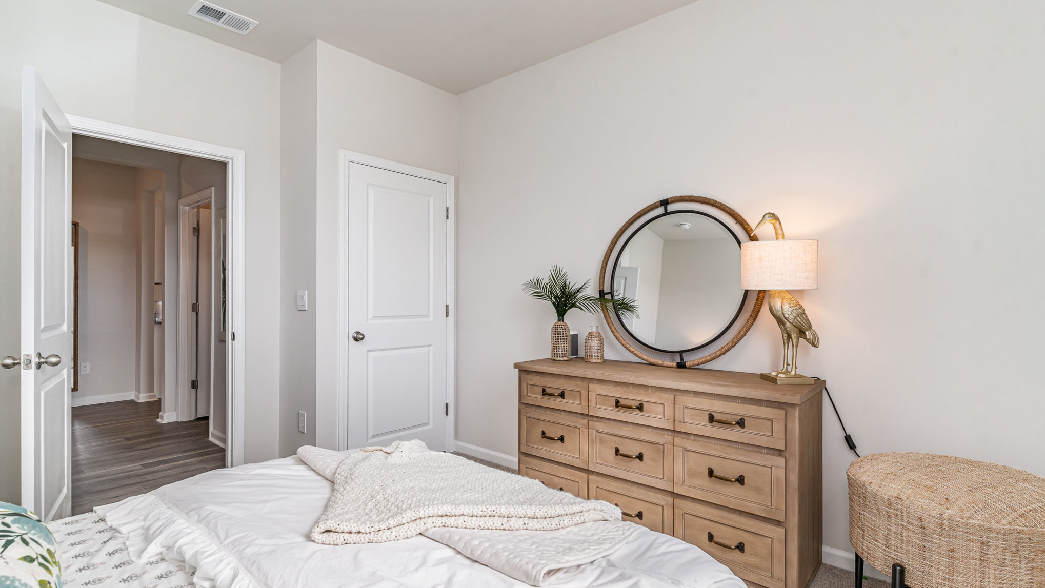 bedroom with ample space