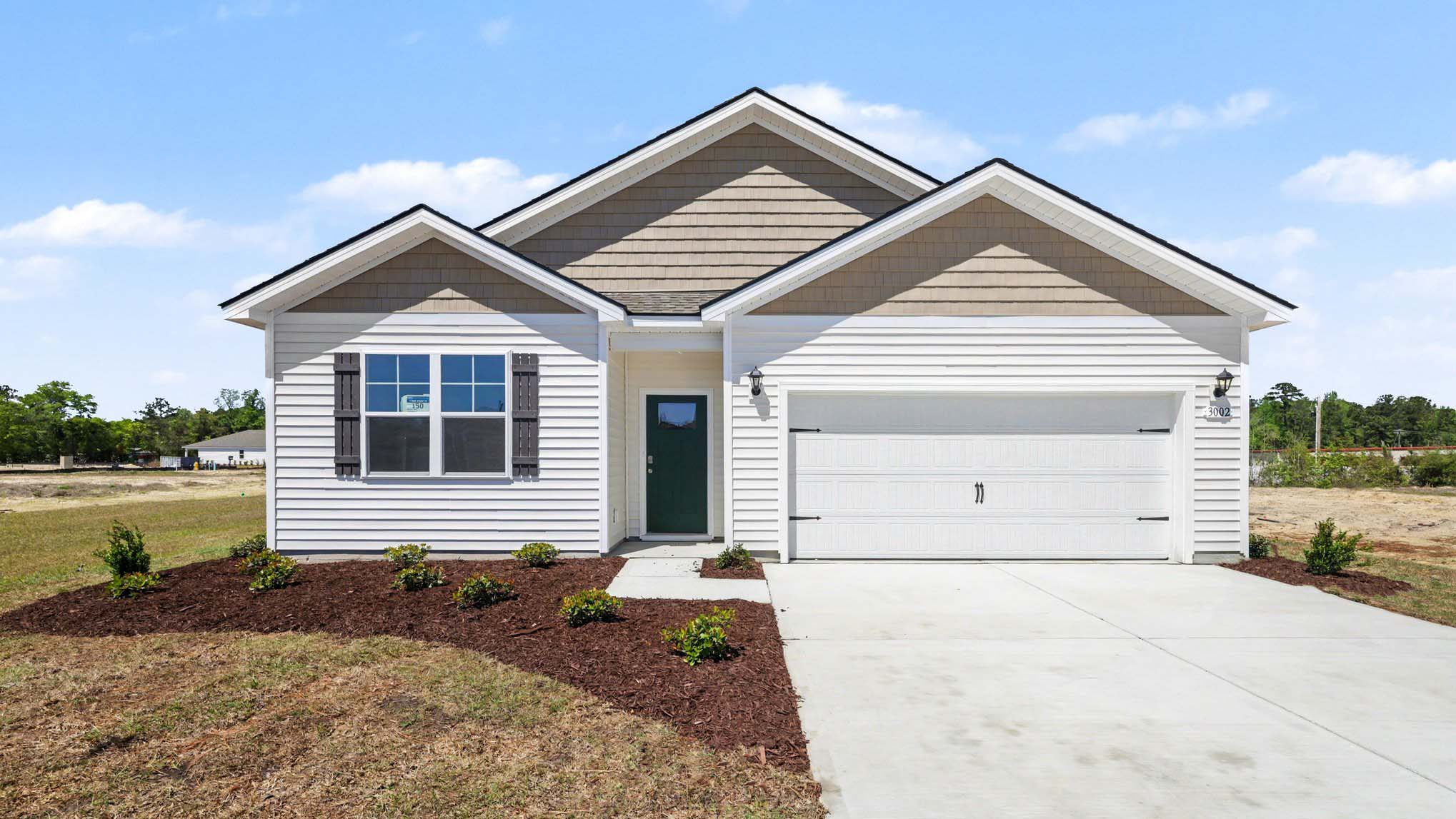 single story home with vinyl siding