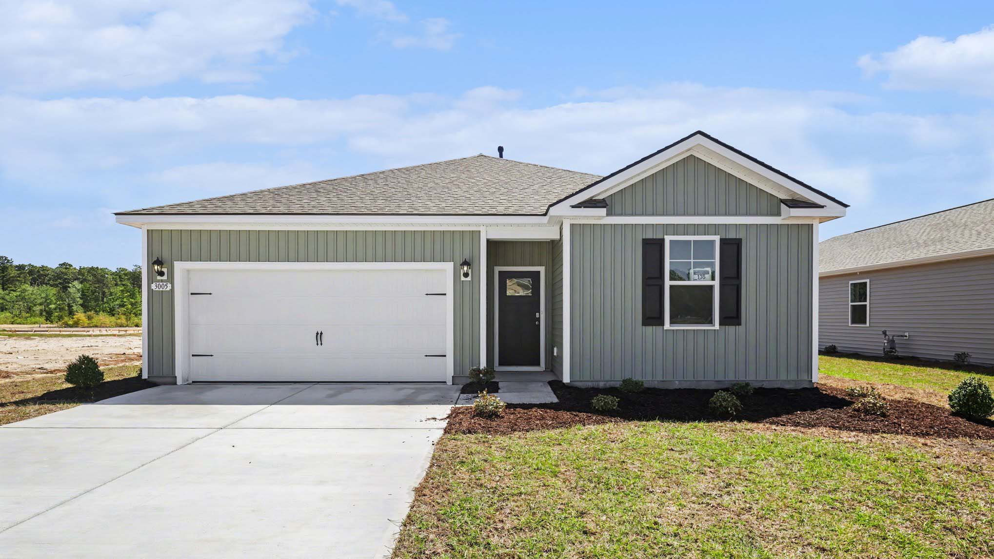 single story home with vinyl siding