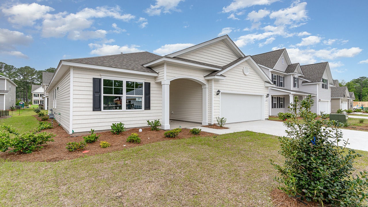 Eaton Exterior with vinyl siding