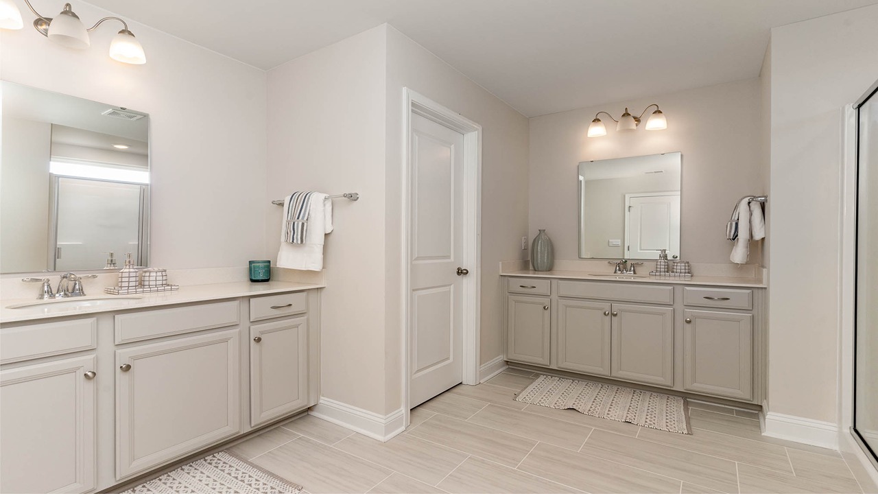 bathroom with quartz counters