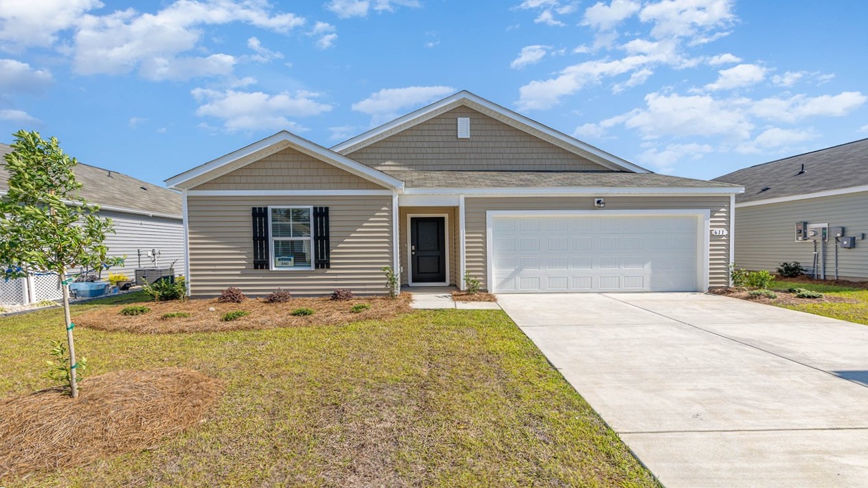single story home with vinyl siding