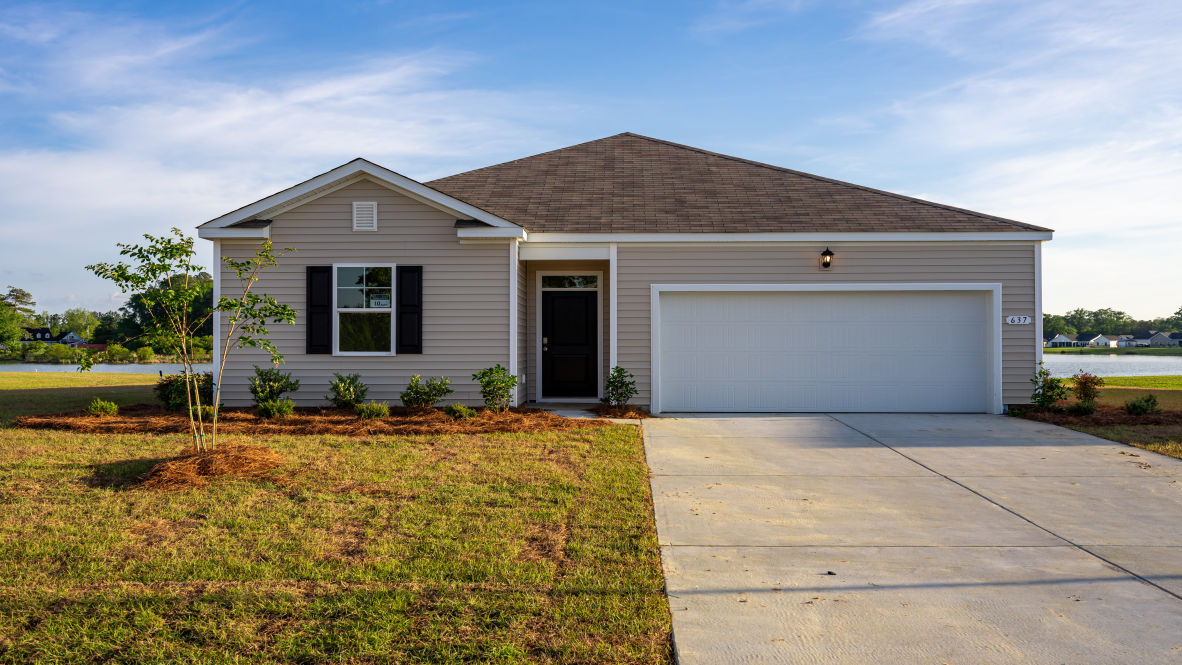 Single story home with vinyl siding