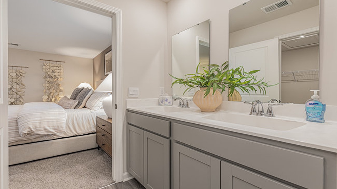 bathroom with quartz counters