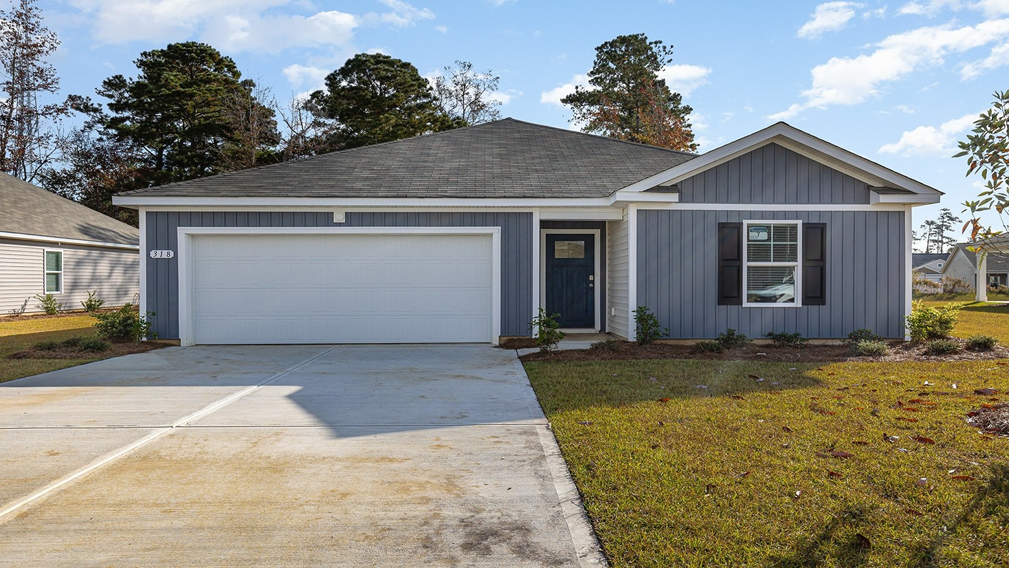 single story home with vinyl siding