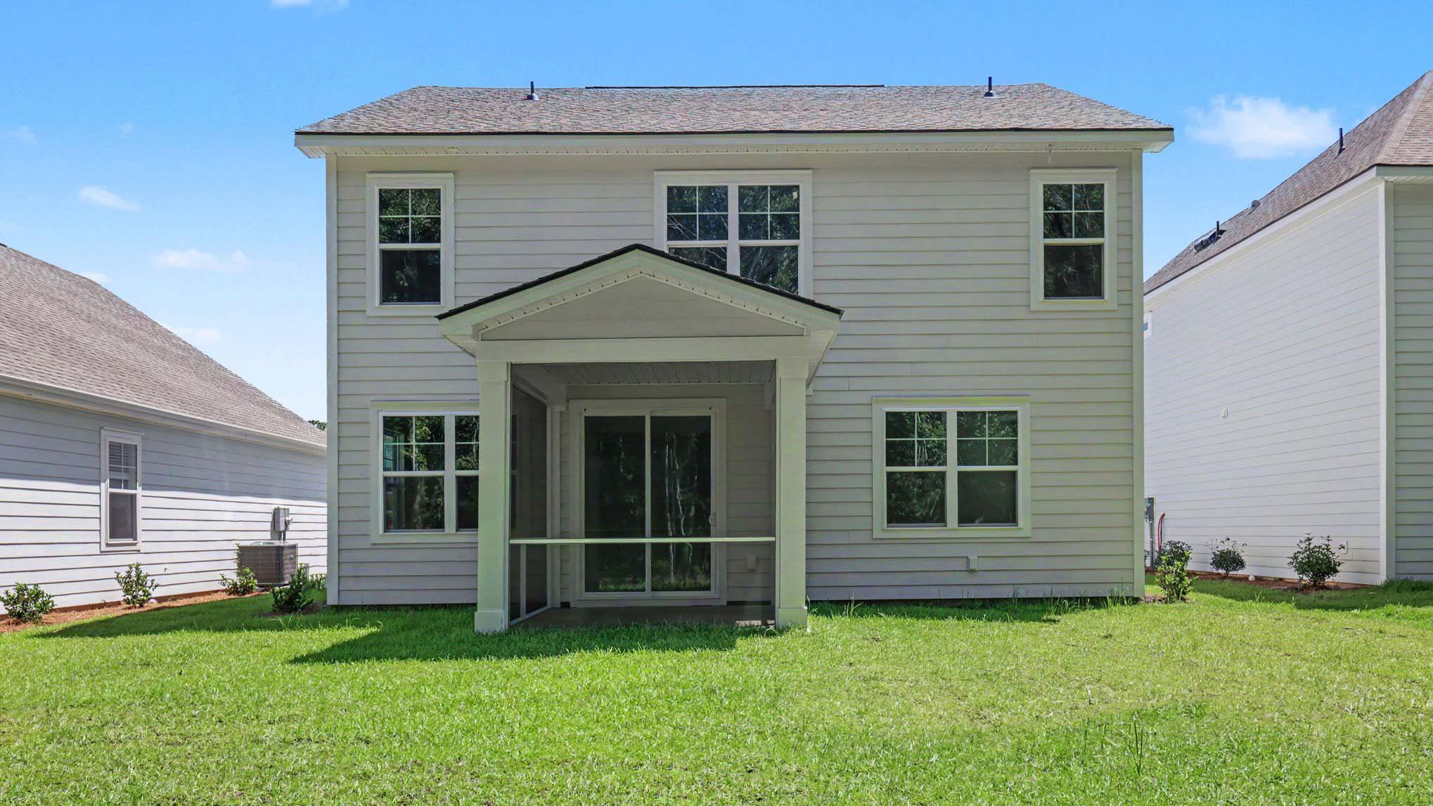 Mackenzie2 exterior