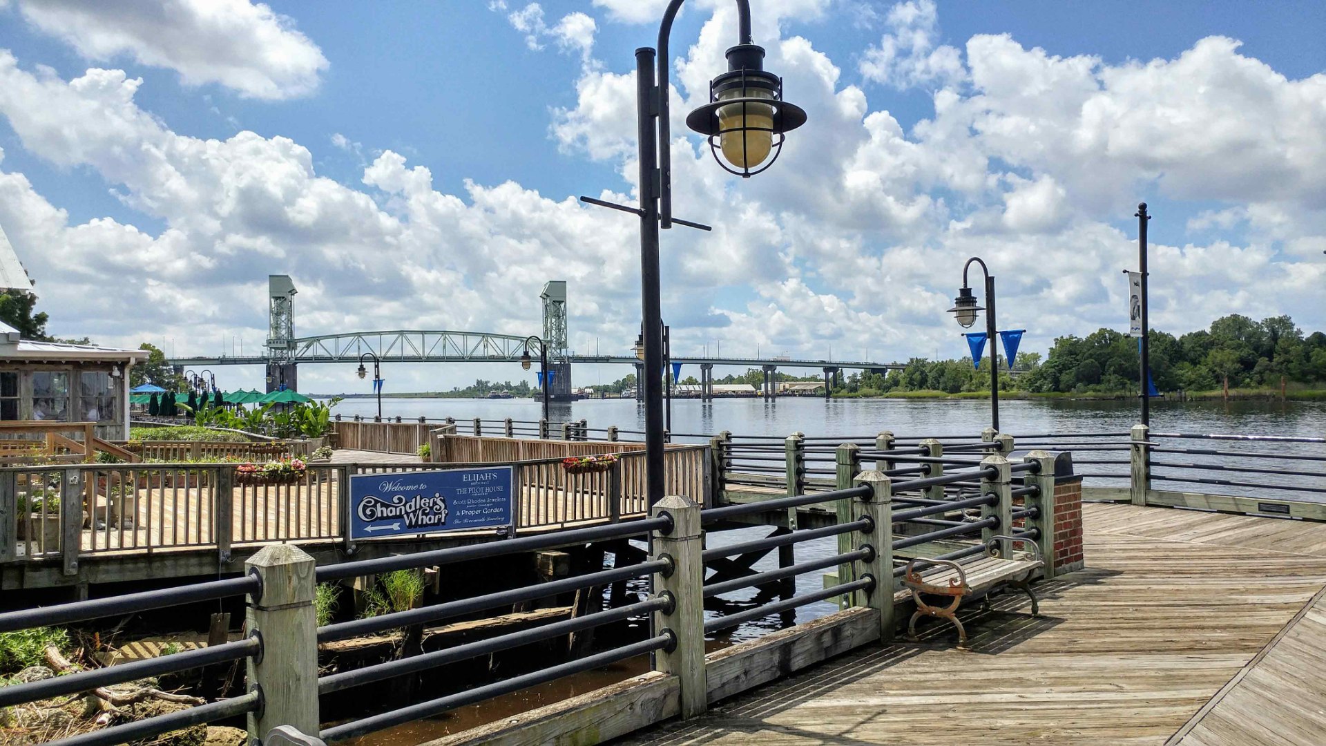 Wilmington is a port city in North Carolina. It’s known as a gateway to Cape Fear Coast beaches like Wrightsville, with its strong surf, and Carolina, with its long boardwalk. Part of downtown’s Historic District, the Riverwalk is lined with restaurants, galleries and shops. It runs along the Cape Fear River, where the Battleship North Carolina is moored.