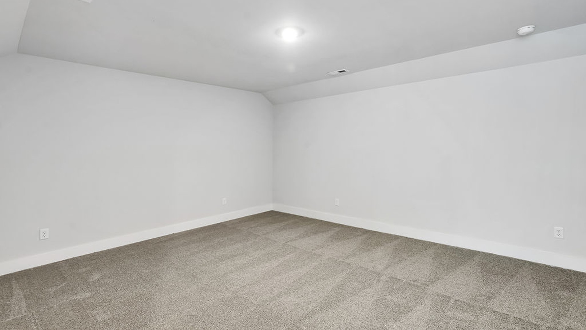 an upstairs loft or bonus room with 1,672 of open concept living space.
