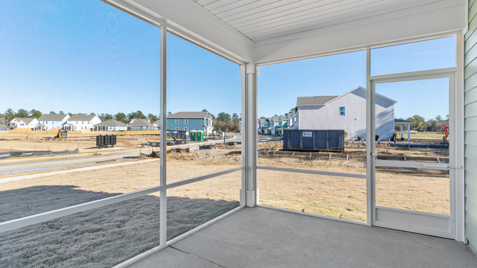 a cozy screened in patio and a covered front porch!