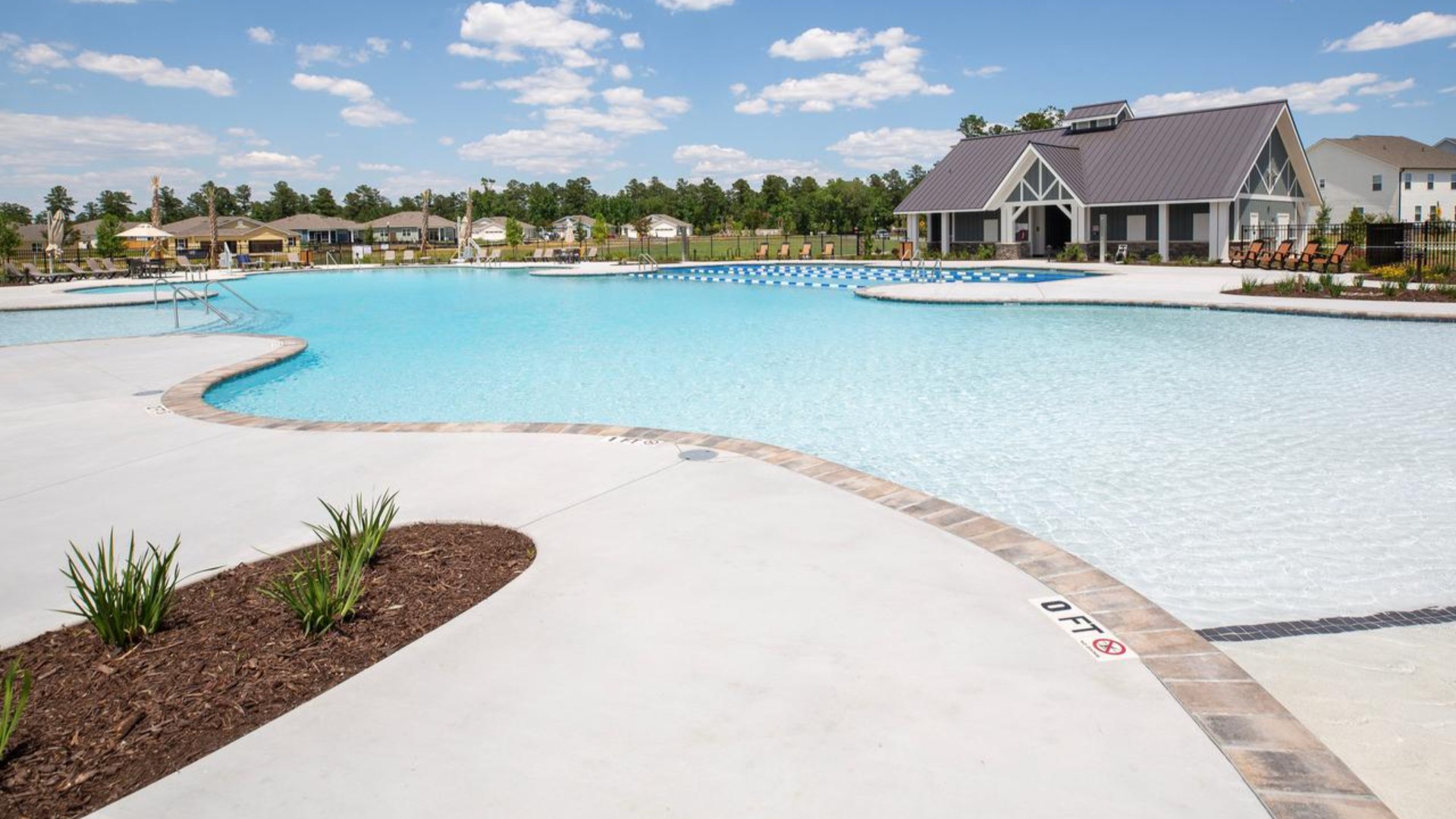 Homeowners will enjoy the future Amenity Center that will include a resort-style pool, clubhouse with kitchen, playground, pickleball courts, fire pit, and pocket park.