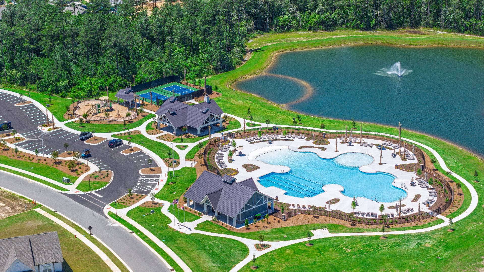 Homeowners will enjoy the future Amenity Center that will include a resort-style pool, clubhouse with kitchen, playground, pickleball courts, fire pit, and pocket park.