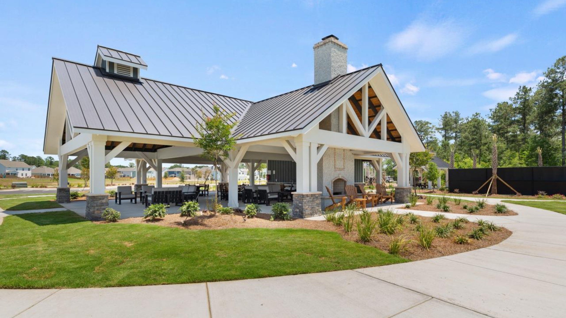 Homeowners will enjoy the future Amenity Center that will include a resort-style pool, clubhouse with kitchen, playground, pickleball courts, fire pit, and pocket park.