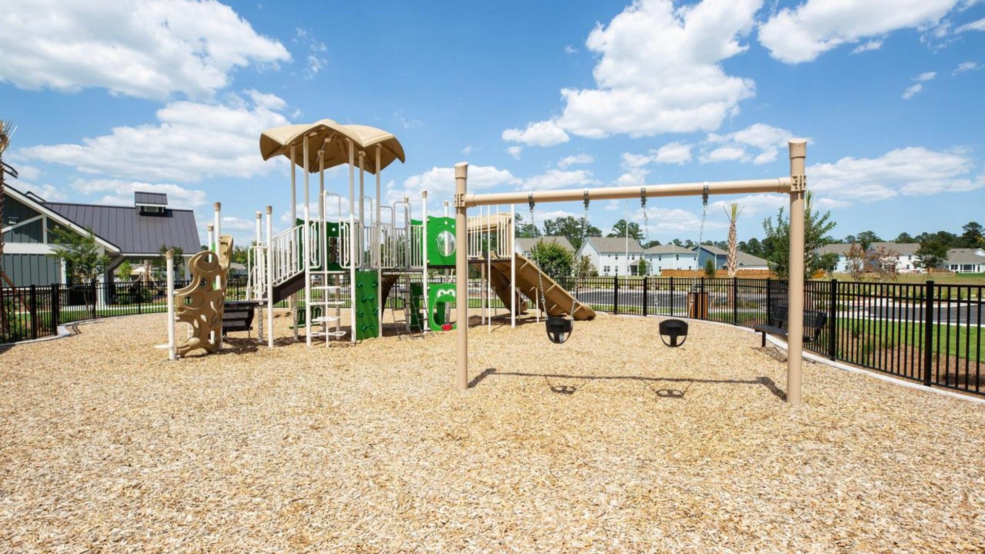 Homeowners will enjoy the future Amenity Center that will include a resort-style pool, clubhouse with kitchen, playground, pickleball courts, fire pit, and pocket park.