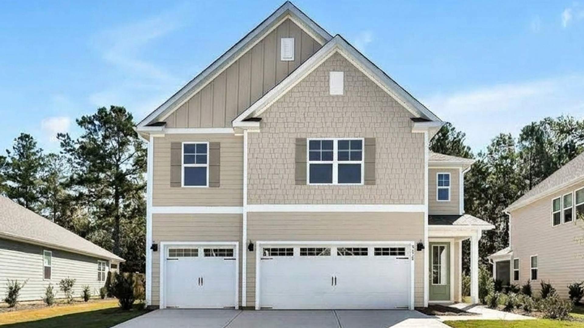 The Glencoe floor plan blends open-concept design with versatile retreats. Step through the inviting covered porch into a dedicated foyer that opens to a main-level entertainer’s dream. The back of the home features a massive, integrated living and dining area spanning nearly 40 feet in width.