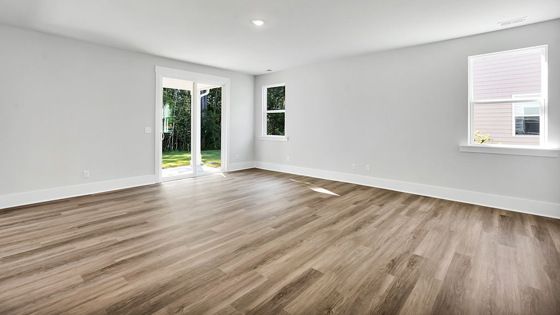 The Glencoe floor plan blends open-concept design with versatile retreats. Step through the inviting covered porch into a dedicated foyer that opens to a main-level entertainer’s dream. The Glencoe floor plan blends open-concept design with versatile retreats. Step through the inviting covered porch into a dedicated foyer that opens to a main-level entertainer’s dream.