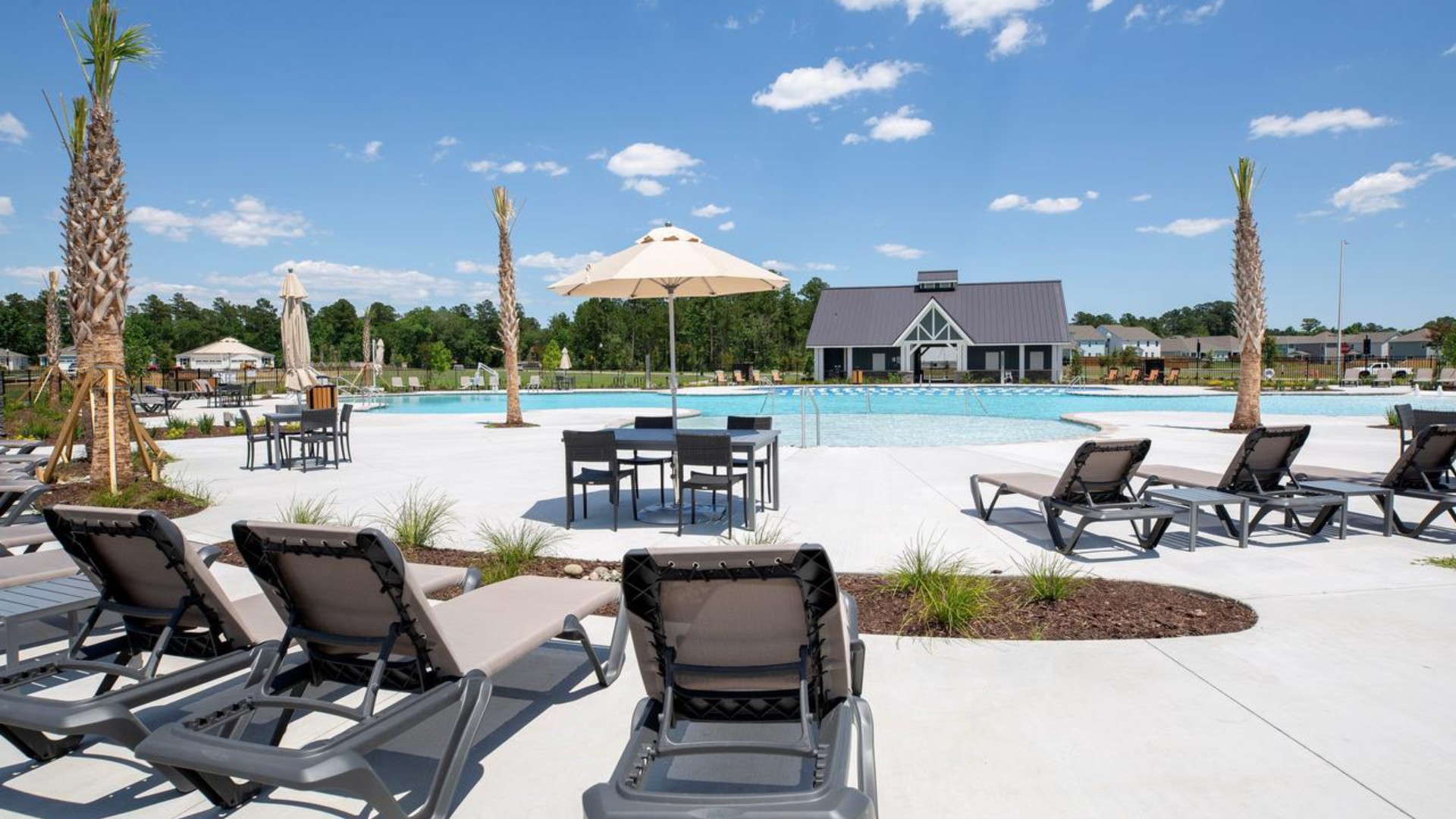 Homeowners will enjoy the future Amenity Center that will include a resort-style pool, clubhouse with kitchen, playground, pickleball courts, fire pit, and pocket park.