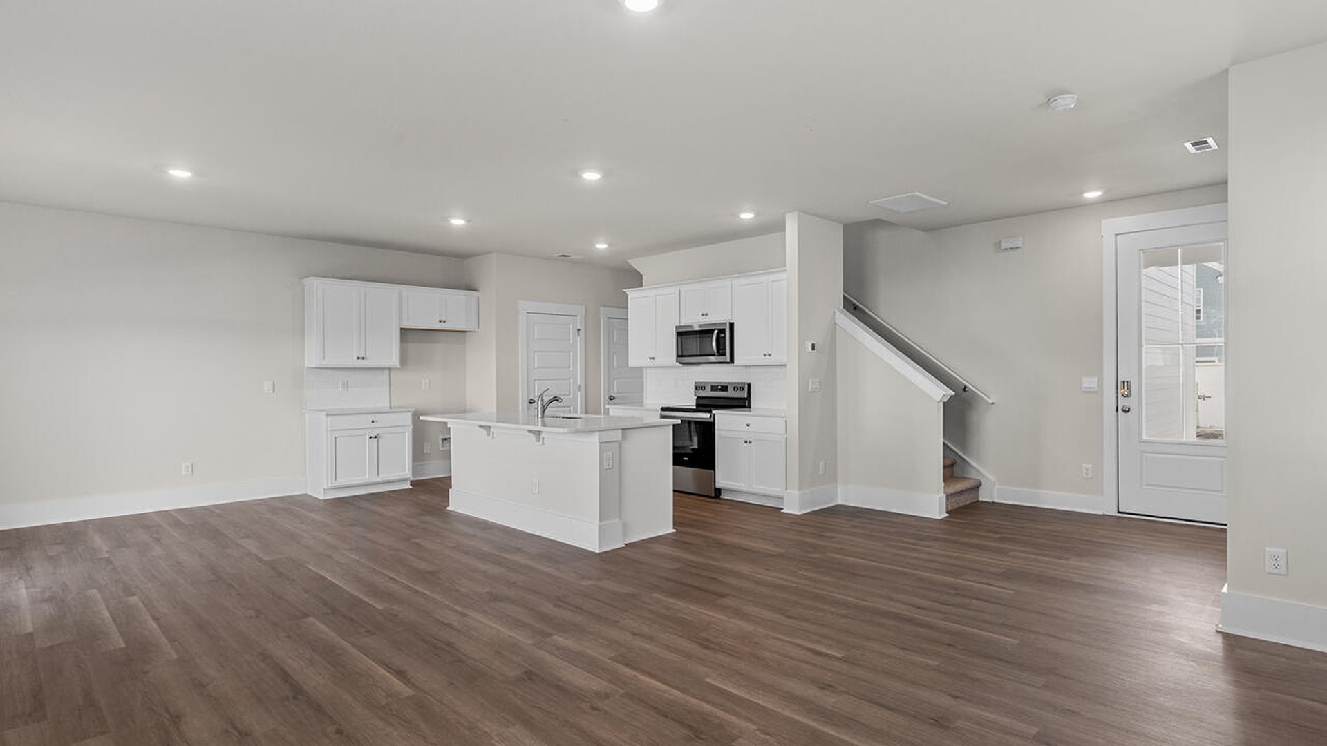 nside this 4 bedroom, 2.5 bathroom home, you’ll find 1,928 square feet of comfortable living.