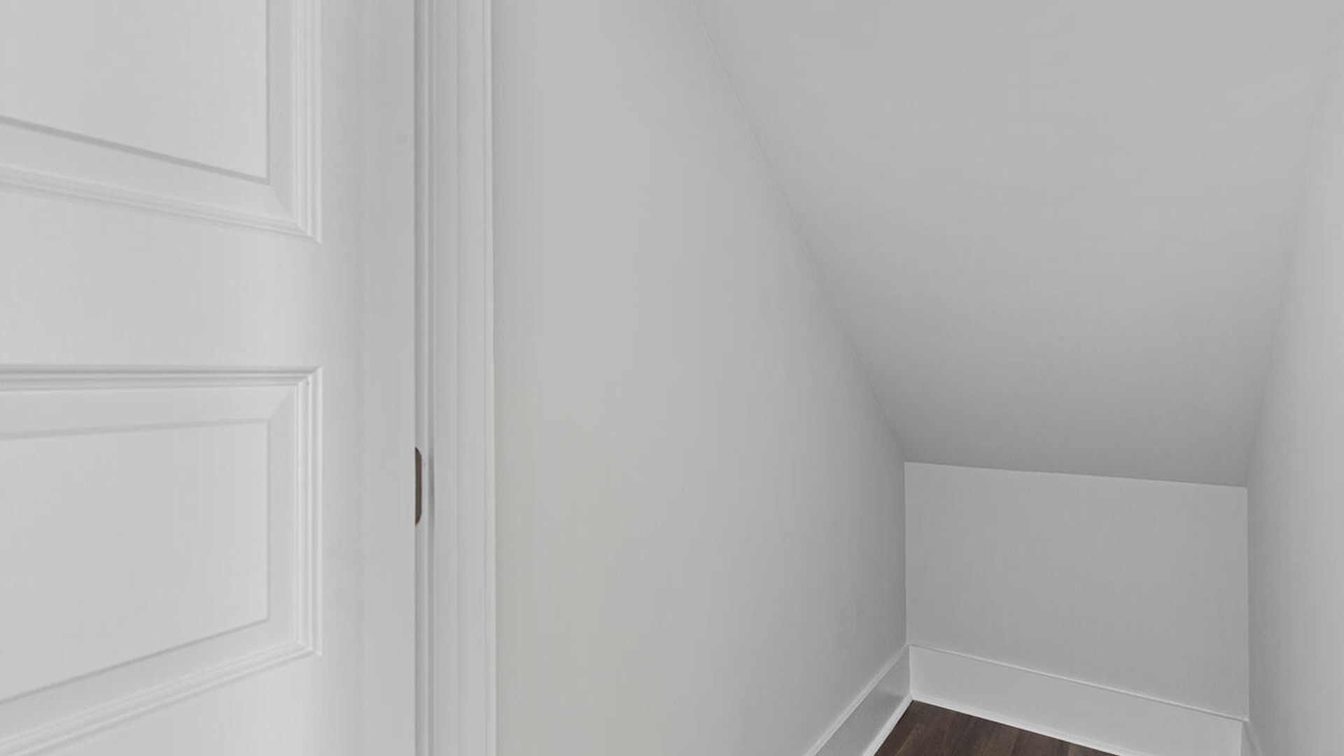 This new home features 9 ft. ceilings, beautiful quartz kitchen countertops, granite countertops in the two full bathrooms, luxury vinyl plank flooring throughout the first floor of the home, a cozy screen porch looking over an Amazing Pond!