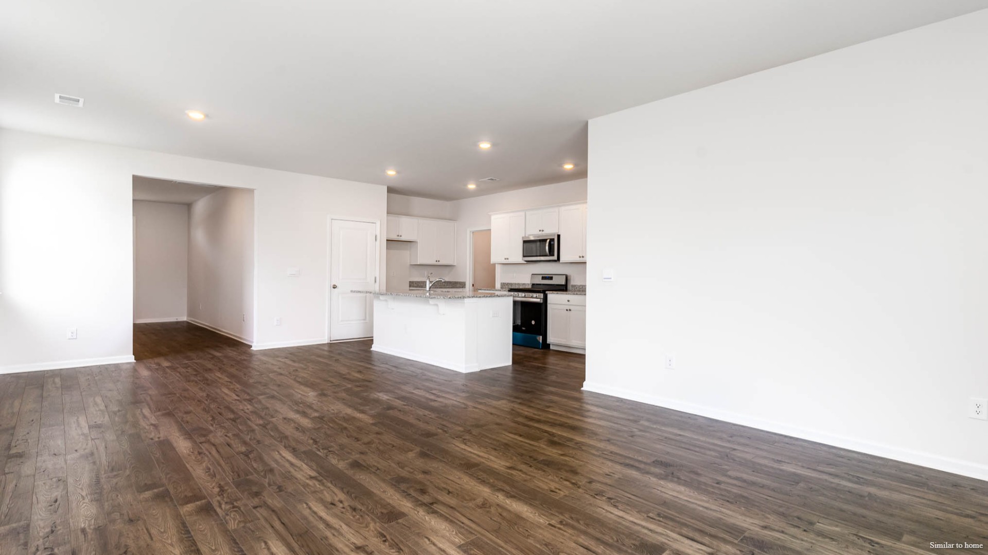 The Robie two-story floorplan features an open floor plan with a guest bedroom and full bathroom on the 1st floor and a large bonus/loft area upstairs right next to the en-suite with two additional bedrooms. You’ll find 2,362 square feet of comfortable living.