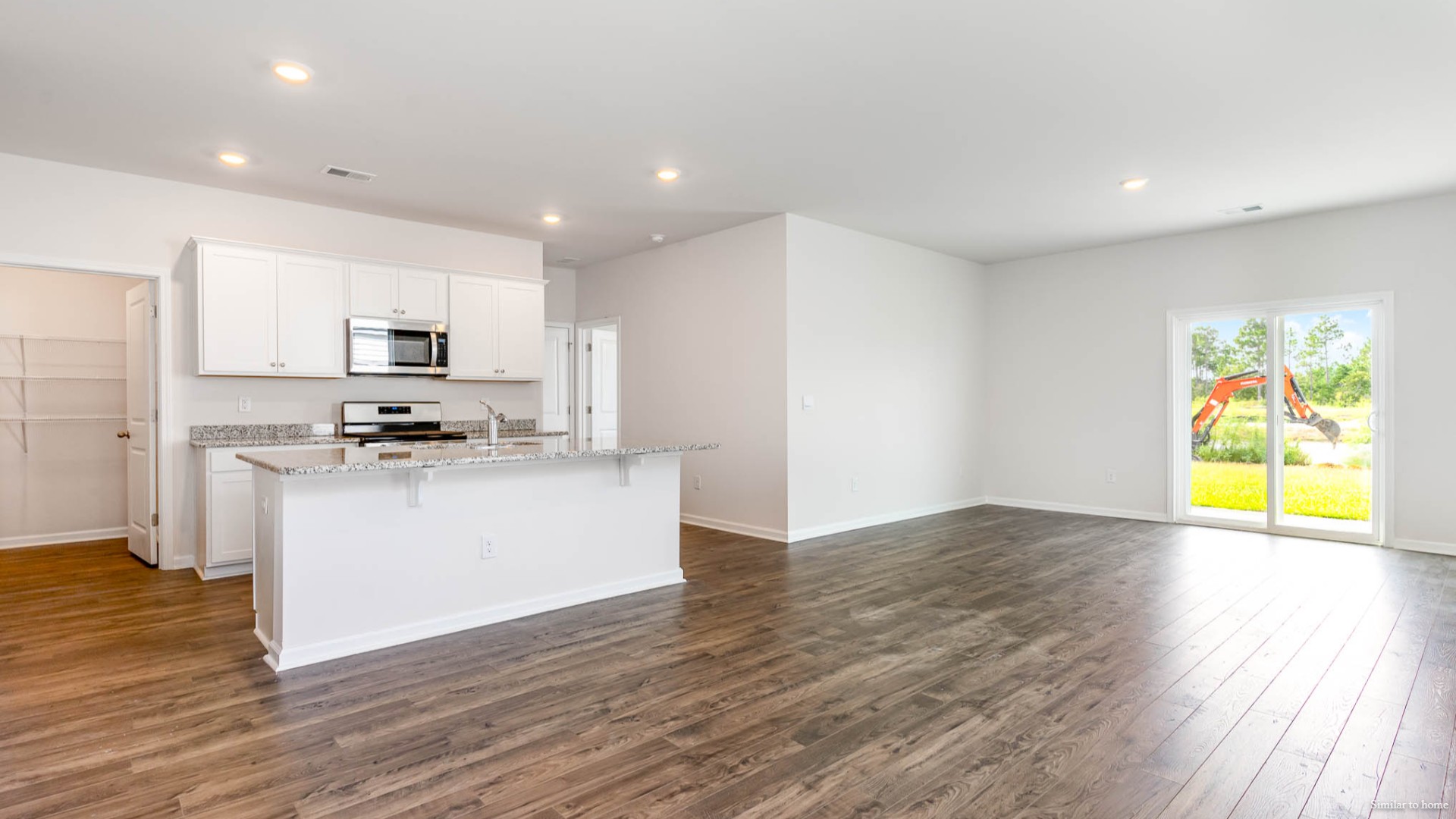The Robie two-story floorplan features an open floor plan with a guest bedroom and full bathroom on the 1st floor and a large bonus/loft area upstairs right next to the en-suite with two additional bedrooms. You’ll find 2,362 square feet of comfortable living.