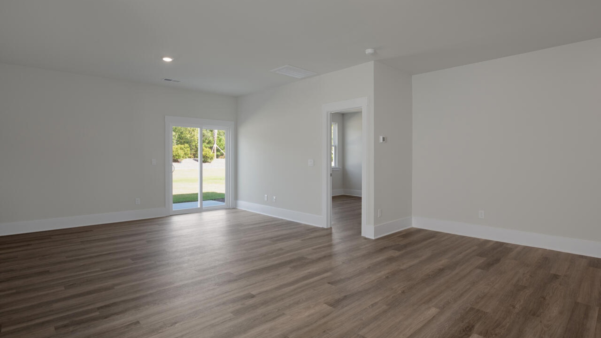 Inside this 5 bedroom, 3.5 bathroom home, you’ll find 2,583 square feet of comfortable living.