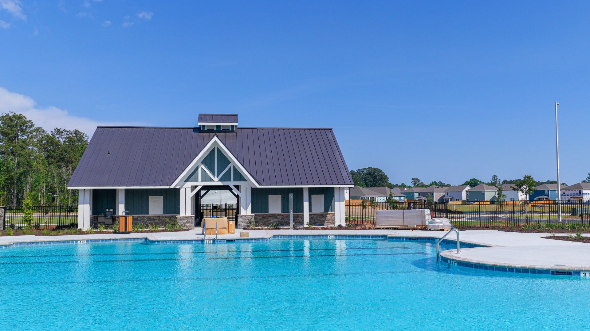 Homeowners will enjoy the future Amenity Center that will include a resort-style pool, clubhouse with kitchen, playground, pickleball courts, fire pit, and pocket park.