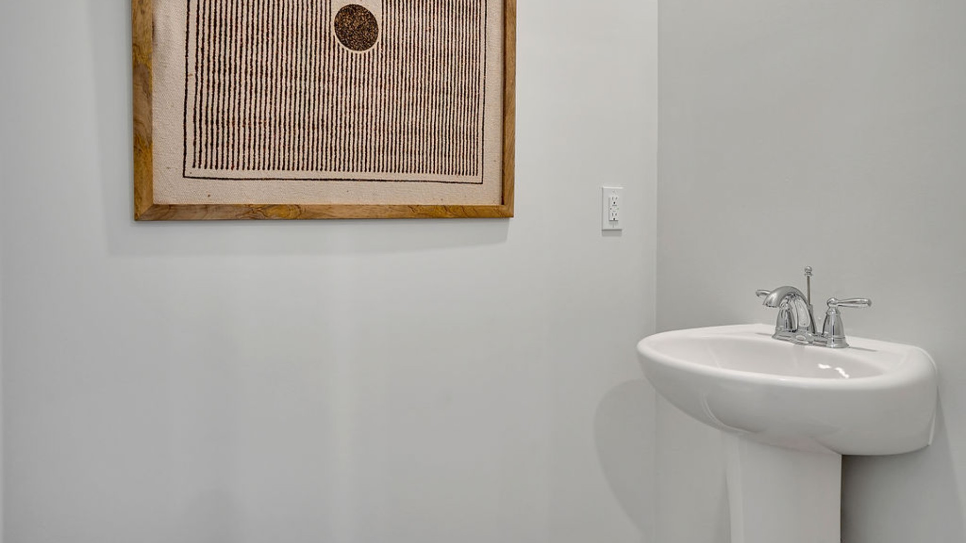 This is a 3 bedroom, 2 bath with 1,533 sq ft of living space. Enjoy a 1-car garage and a welcoming main floor that includes a spacious living area, modern kitchen, and a convenient powder room—ideal for guests and everyday use.