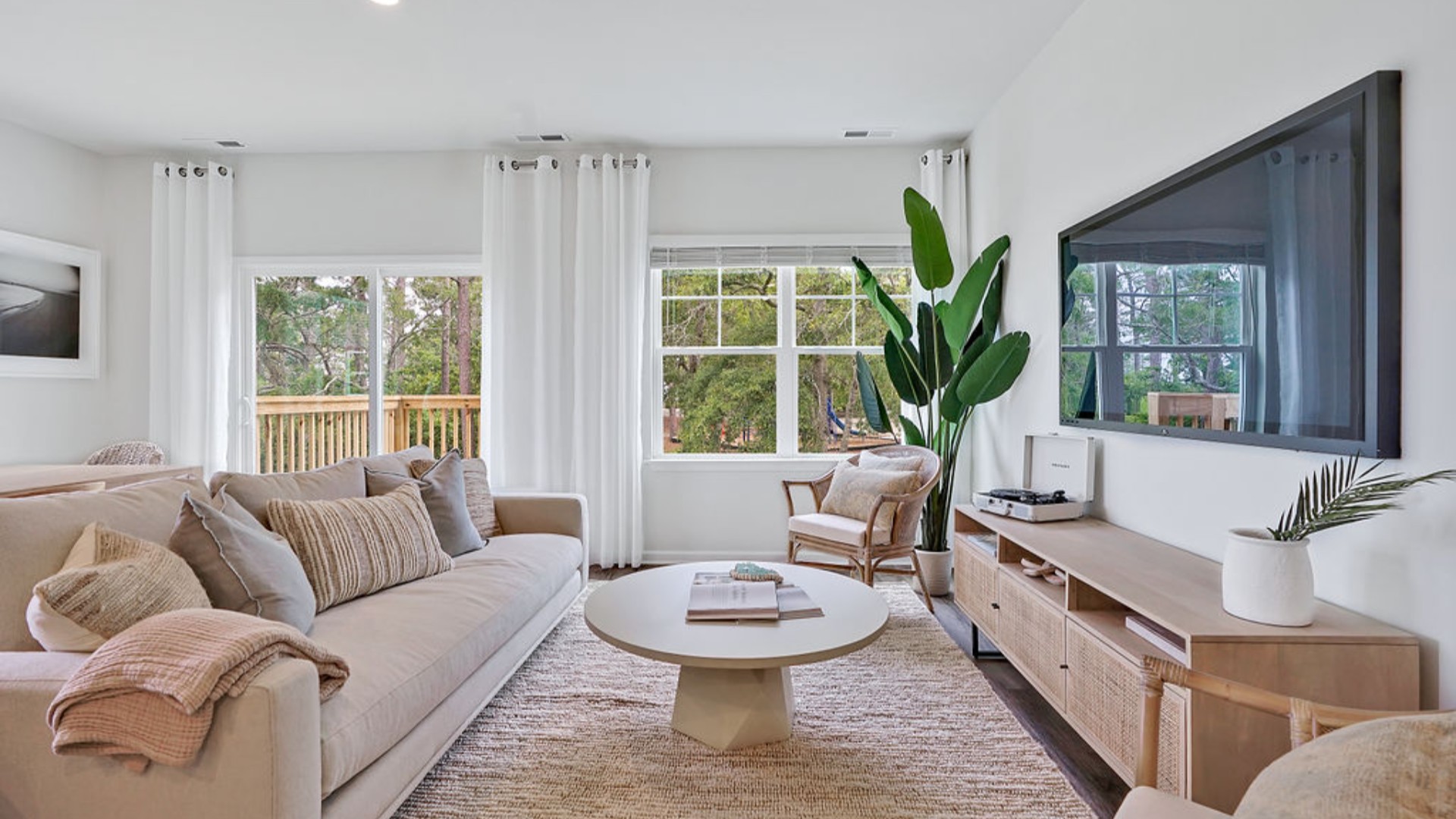 This is a 3 bedroom, 2 bath with 1,533 sq ft of living space. Enjoy a 1-car garage and a welcoming main floor that includes a spacious living area, modern kitchen, and a convenient powder room—ideal for guests and everyday use.