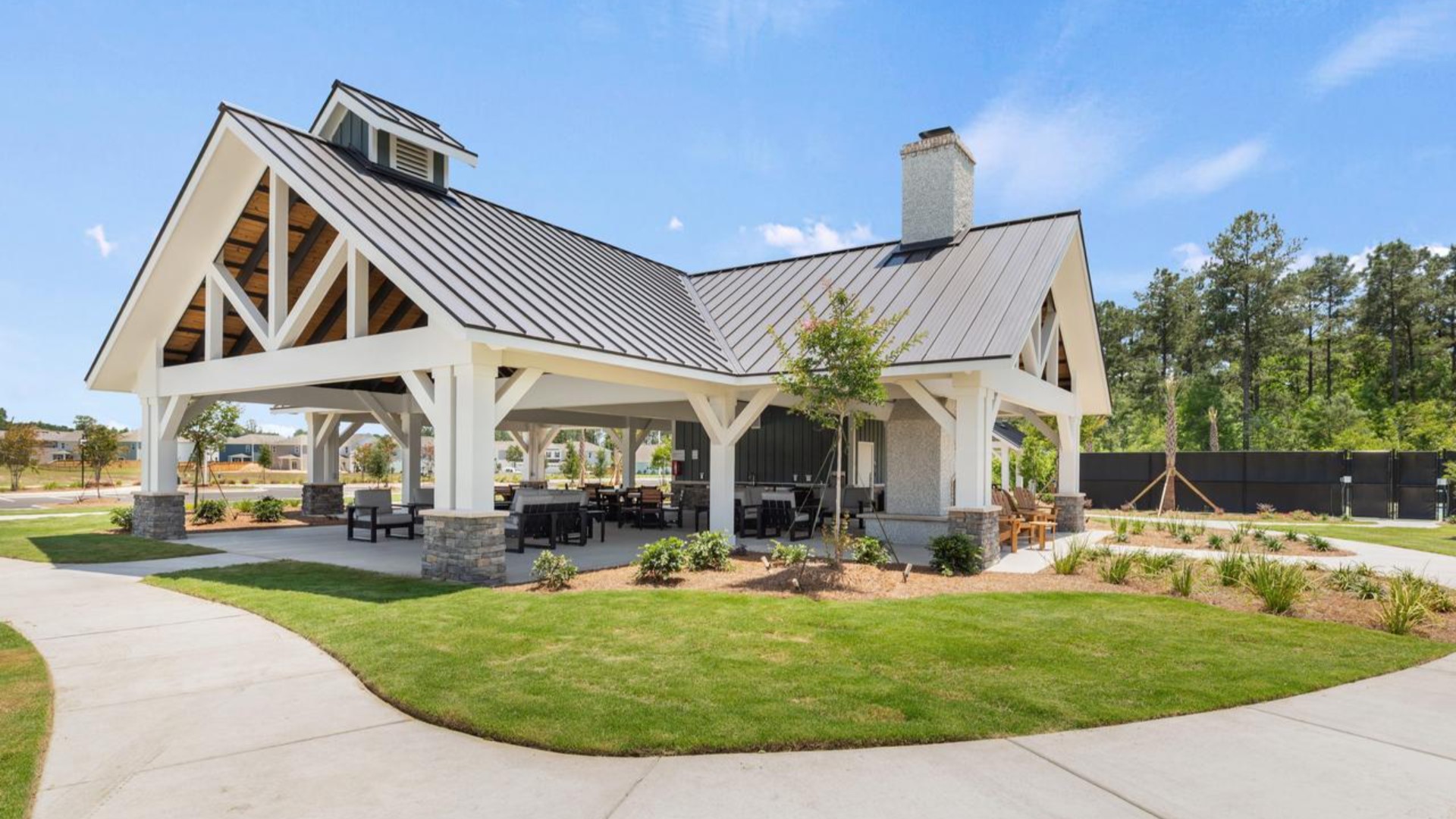 Homeowners will enjoy the future Amenity Center that will include a resort-style pool, clubhouse with kitchen, playground, pickleball courts, fire pit, and pocket park.