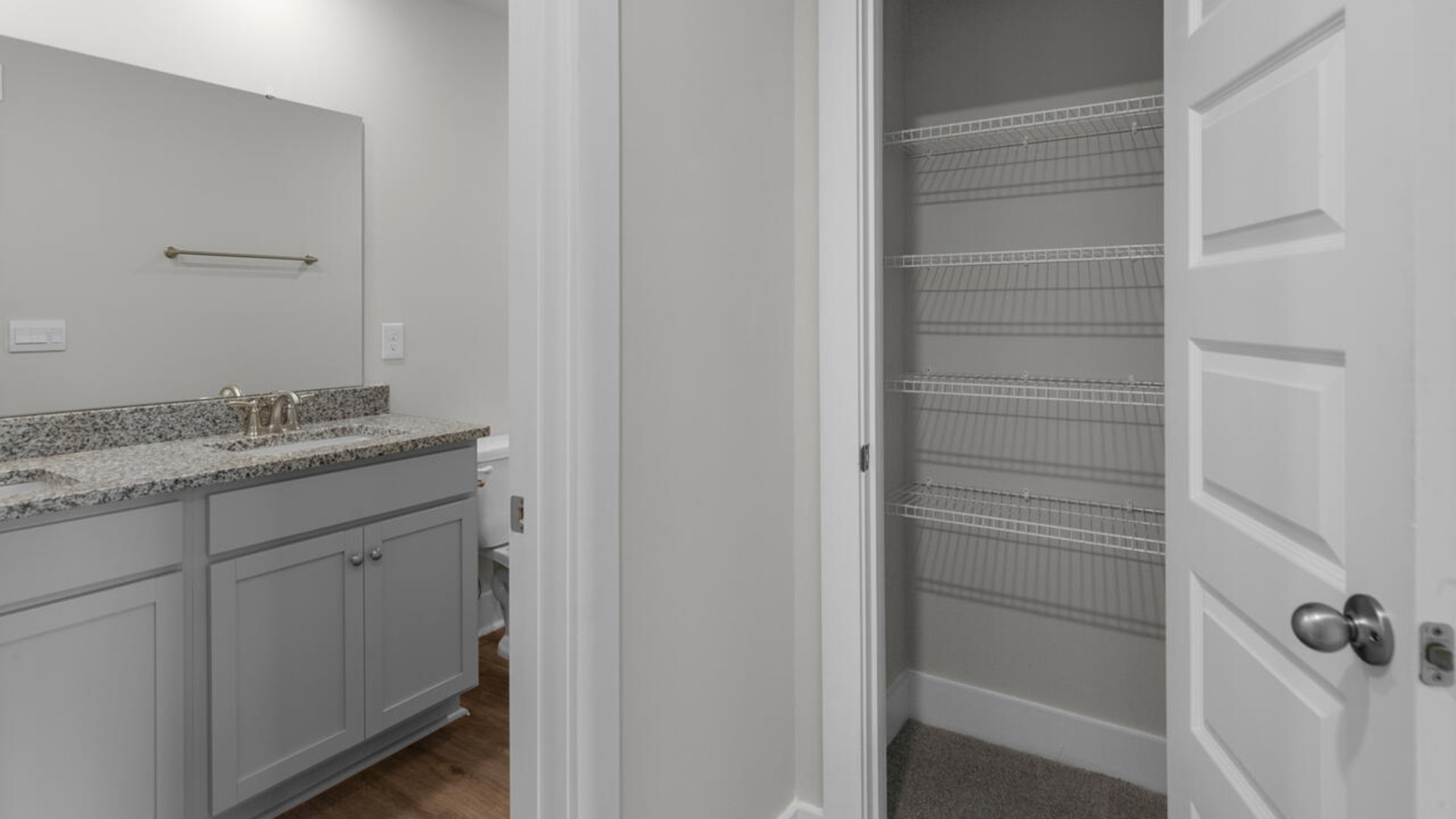 There are additional 2 bedrooms, 2 full bathrooms and laundry room at the back of the home. In every bedroom you’ll have carpeted floors and a closet in each room
