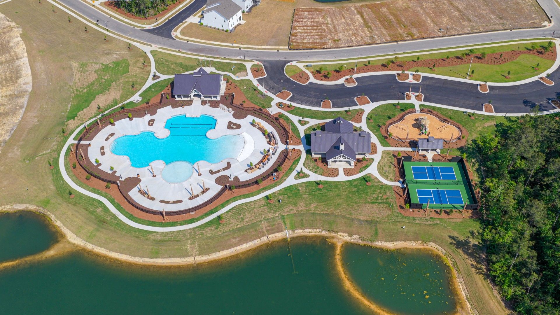Homeowners will enjoy the future Amenity Center that will include a resort-style pool, clubhouse with kitchen, playground, pickleball courts, fire pit, and pocket park.